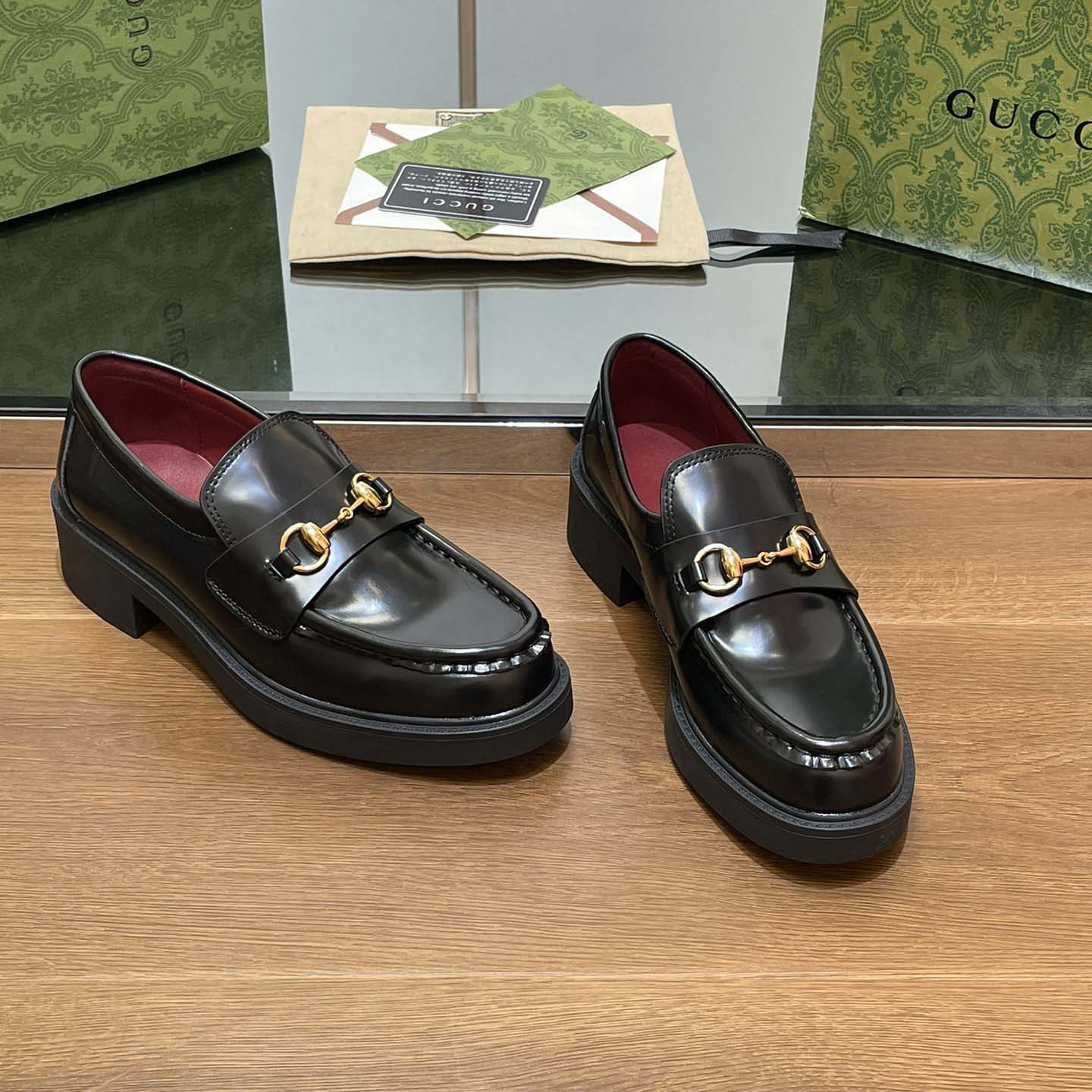 Gucci Women's loafer with Horsebit - EUR FASHION
