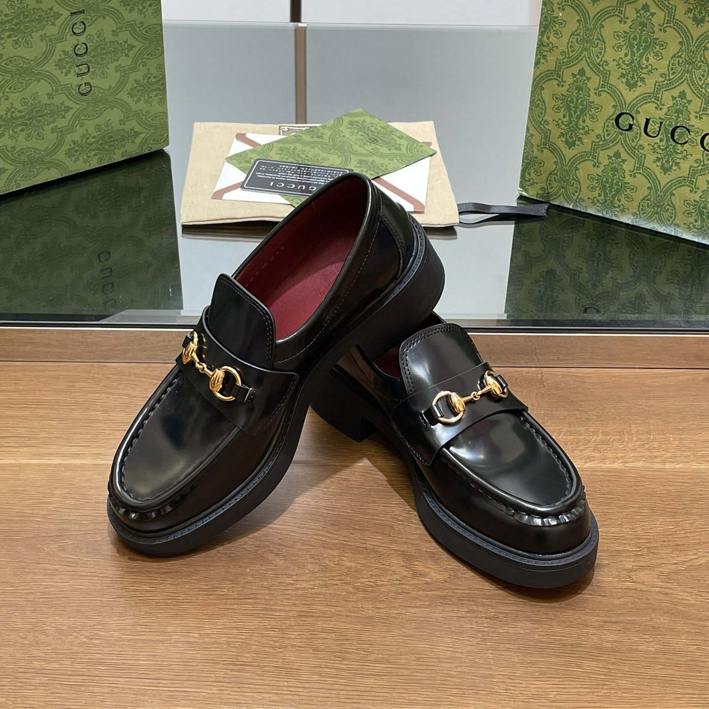 Gucci Women's loafer with Horsebit - EUR FASHION