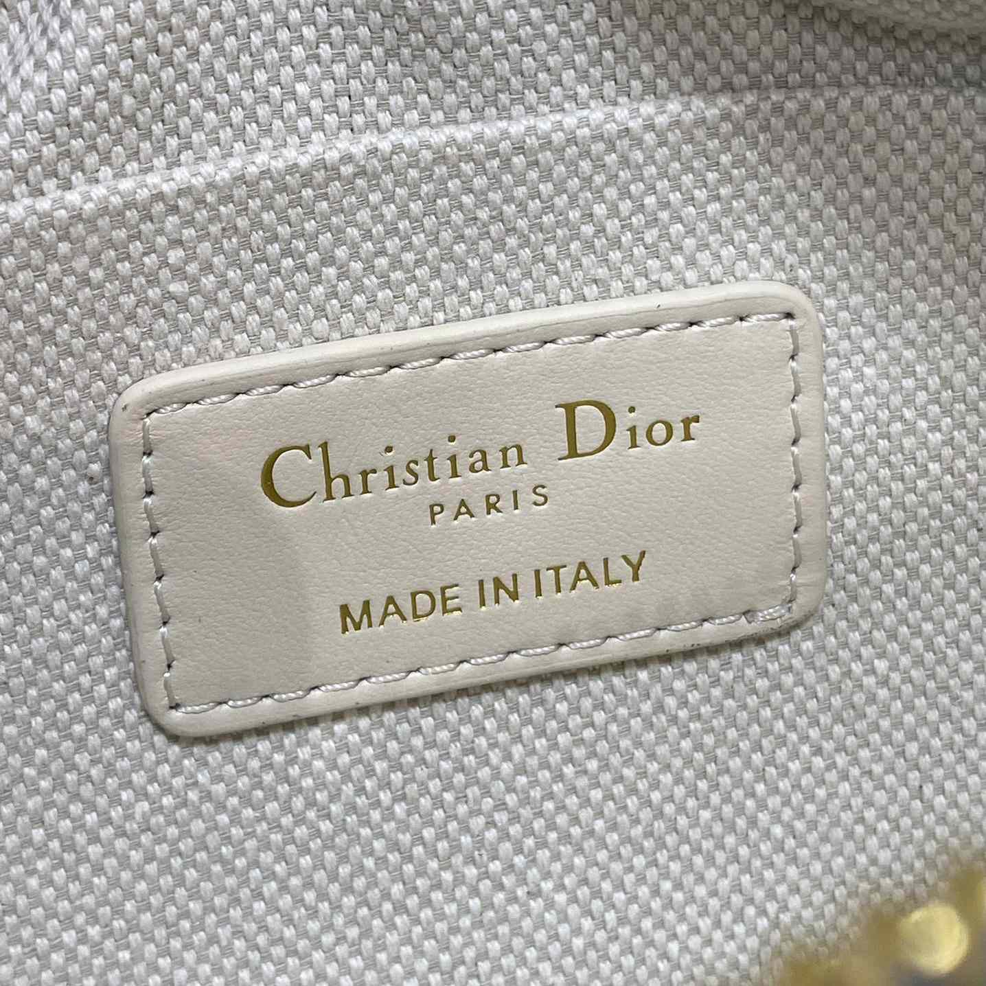 Dior D-Vibe East-West Nano Bag  - EUR FASHION