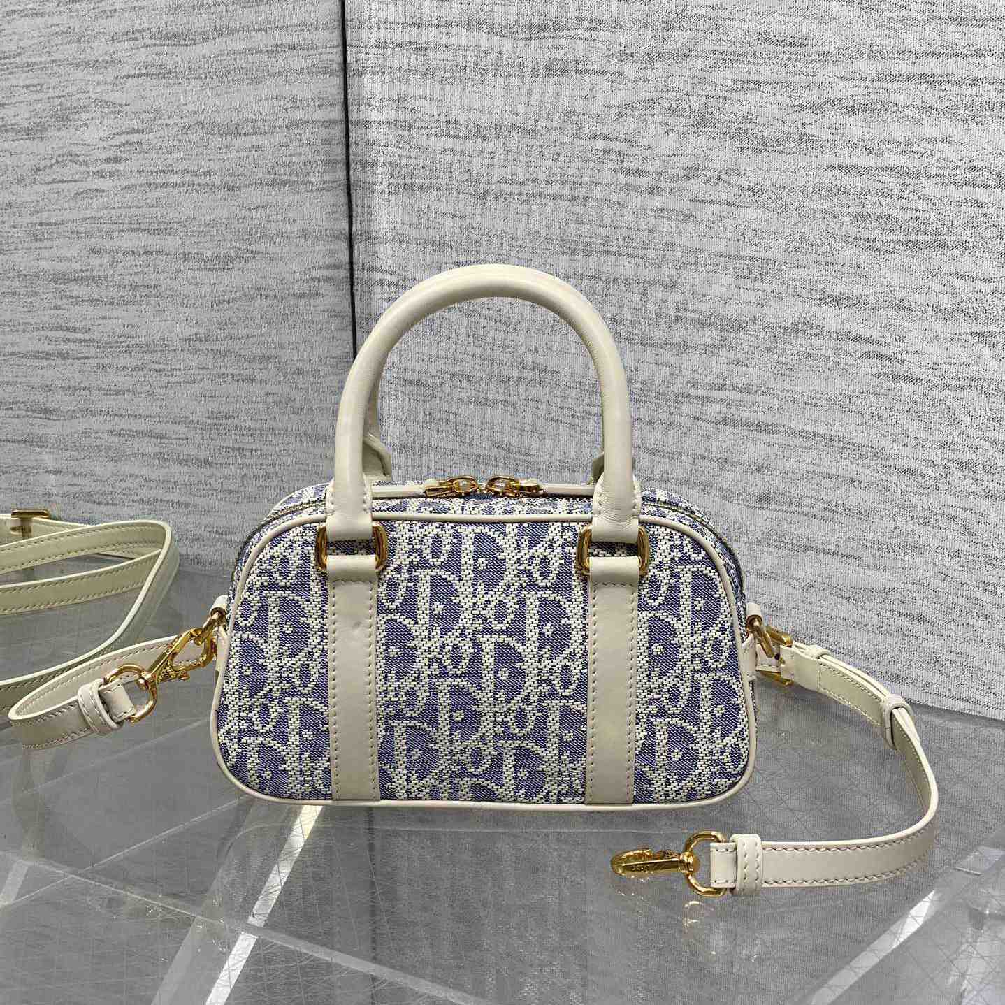  - EUR FASHION