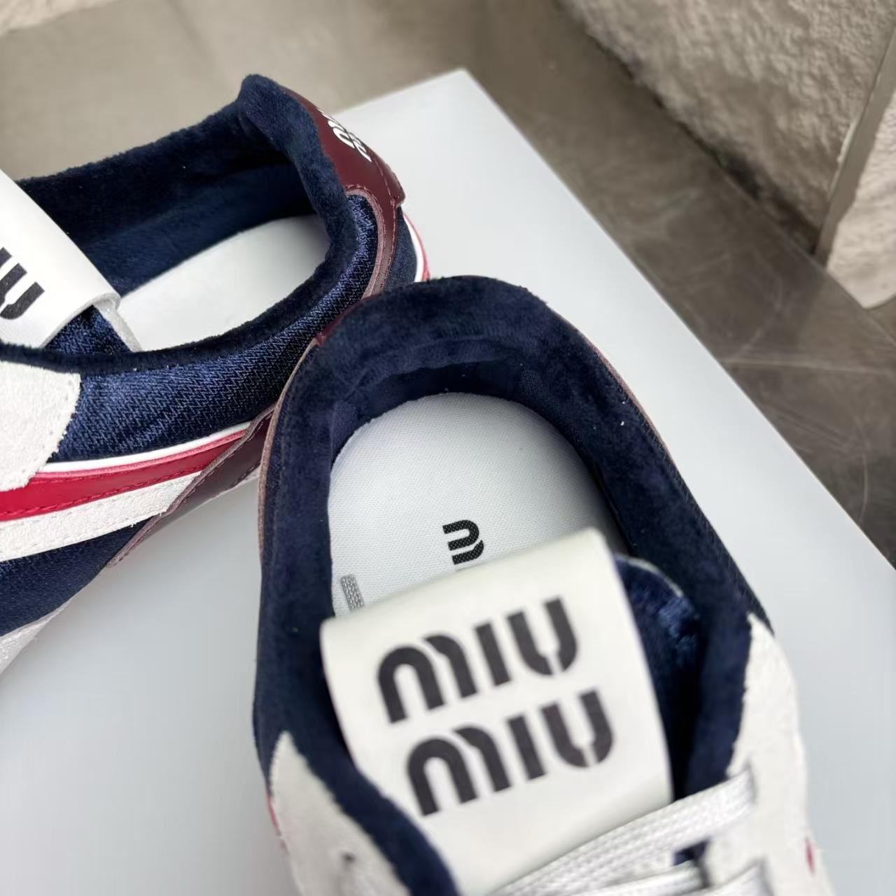 Miu Miu Gymnasium Sneakers - EUR FASHION