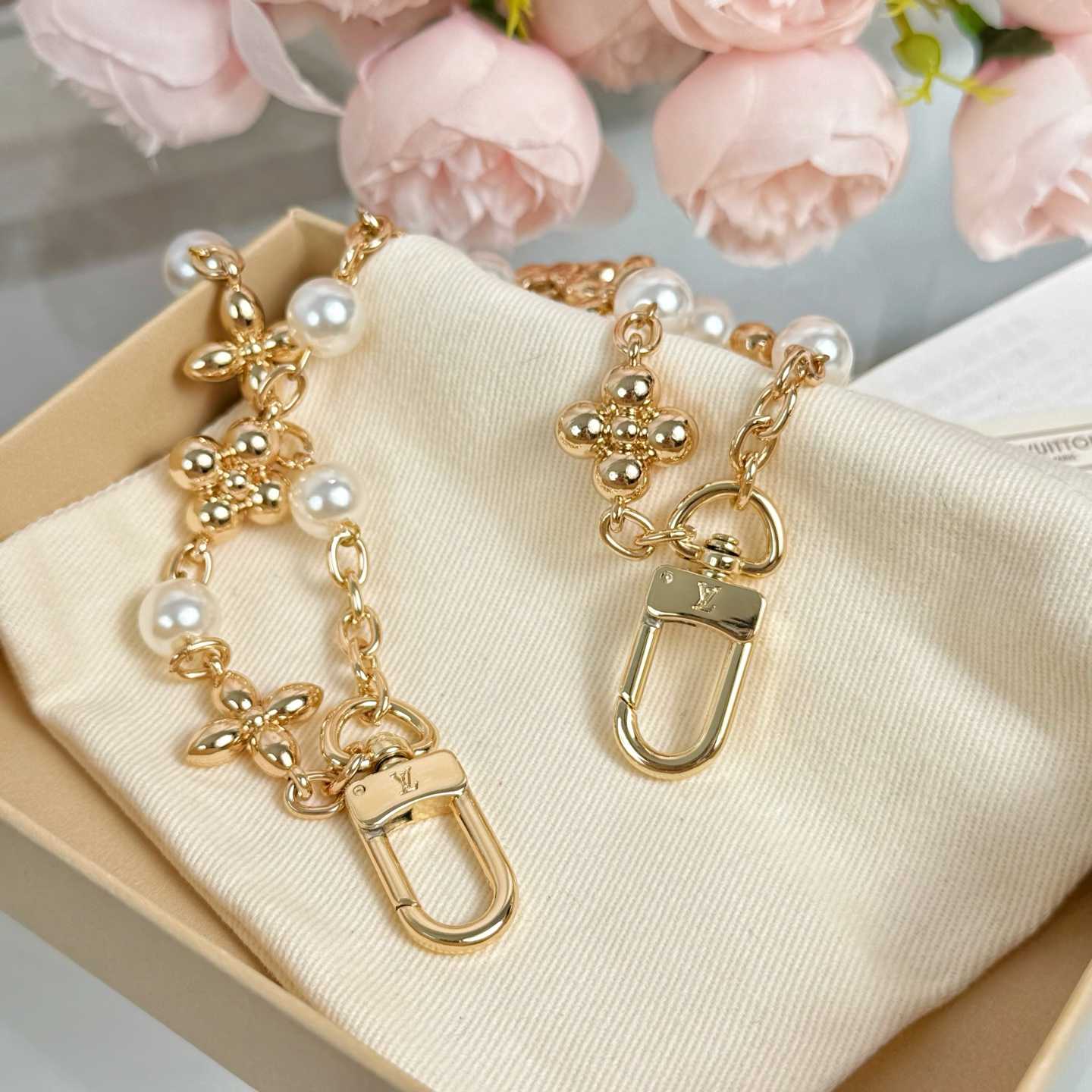 Louis Vuitton Chain - EUR FASHION