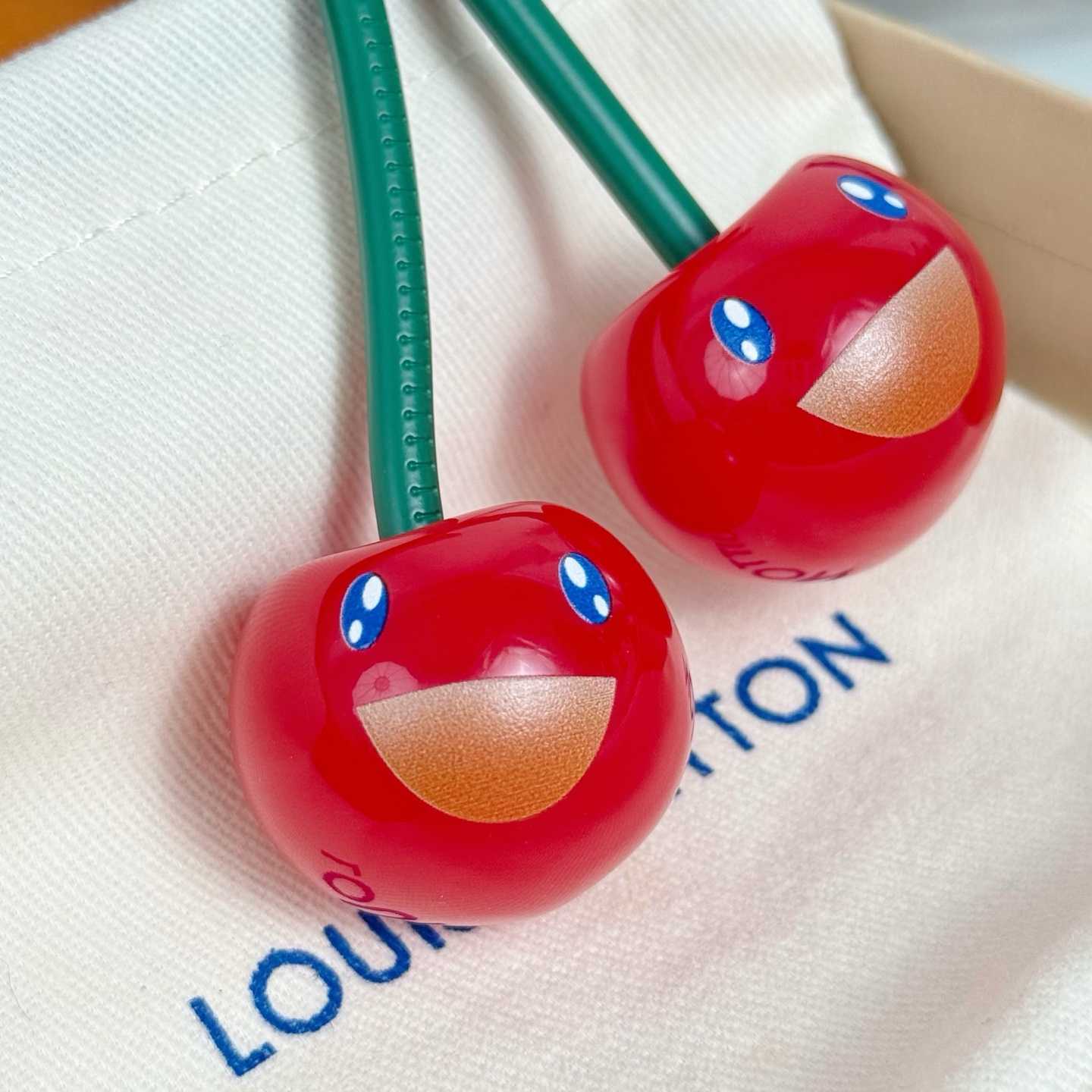 Louis Vuitton LV x TM Cerise Bag Charm   M02476 - EUR FASHION