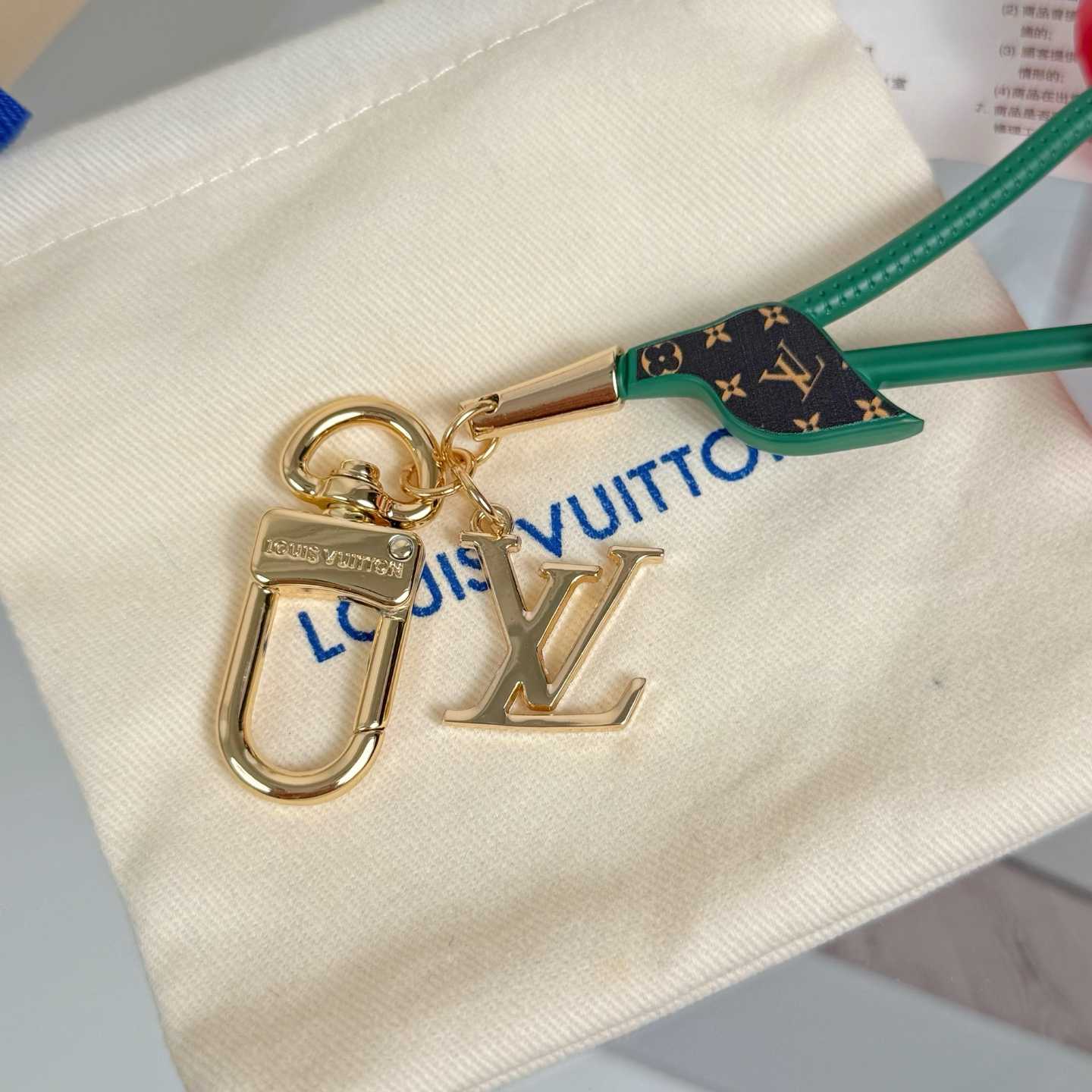 Louis Vuitton LV x TM Cerise Bag Charm   M02476 - EUR FASHION