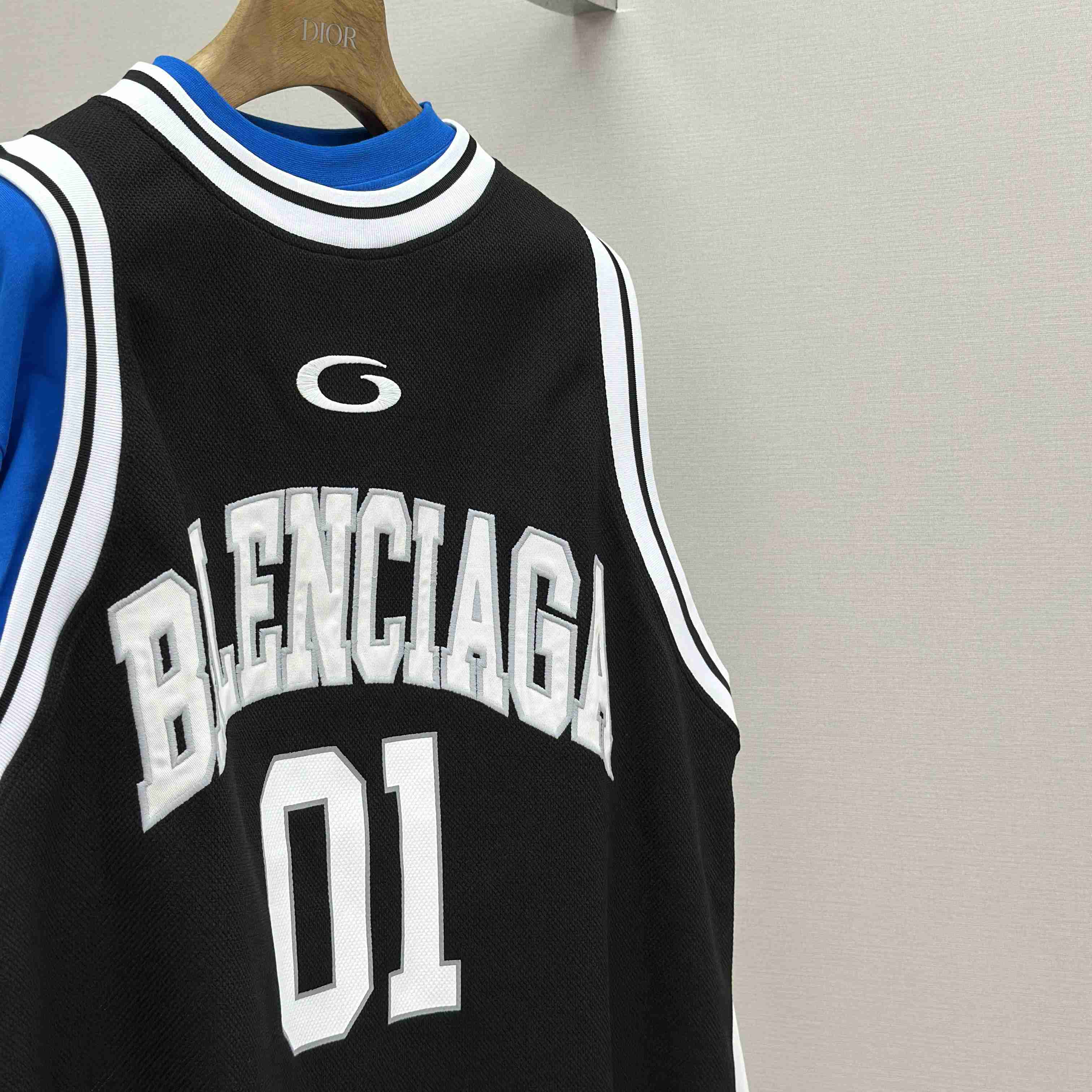 Balenciaga Basketball Series - Layered Long Sleeve T-Shirt In Black And White Sporty Mesh Jersey - EUR FASHION