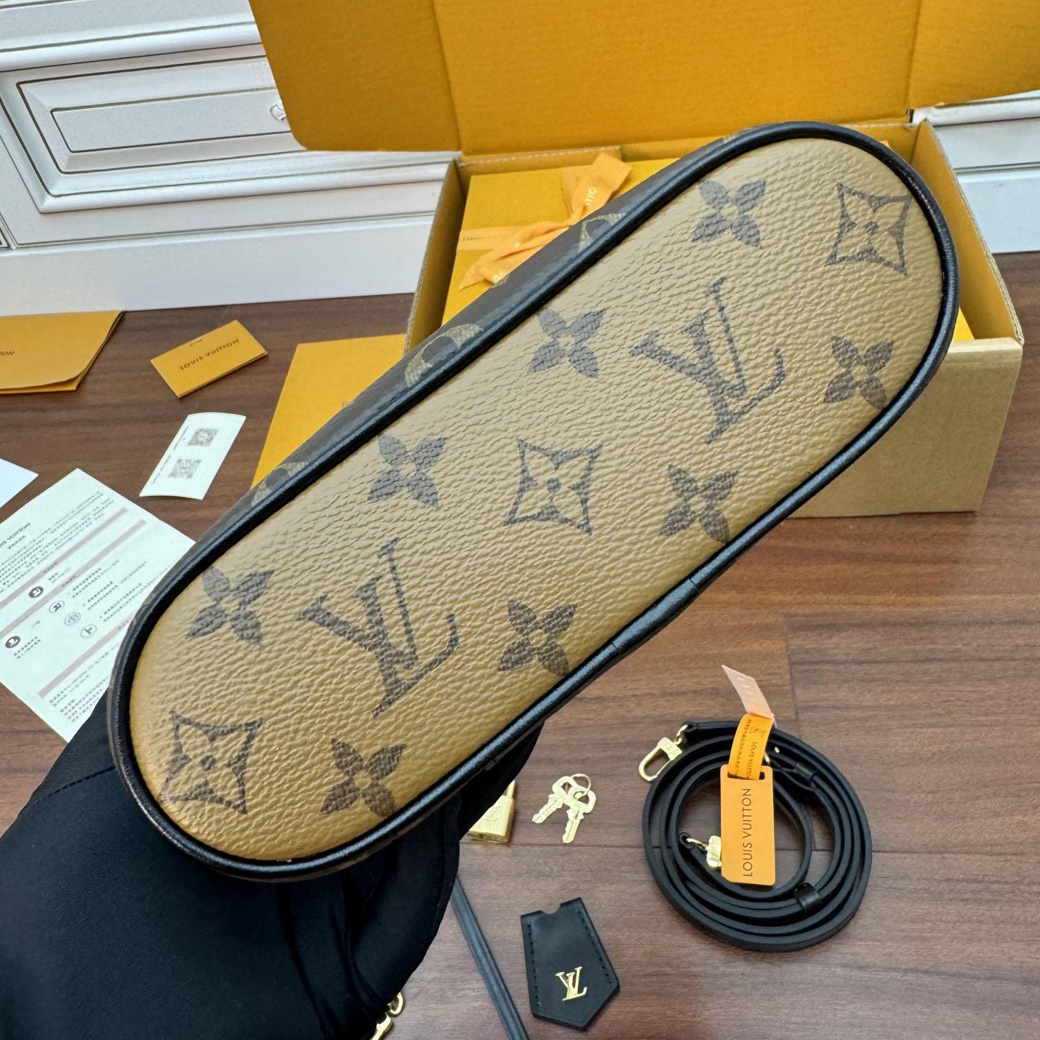 Louis Vuitton Vanity Chain Pouch    M47125 - EUR FASHION
