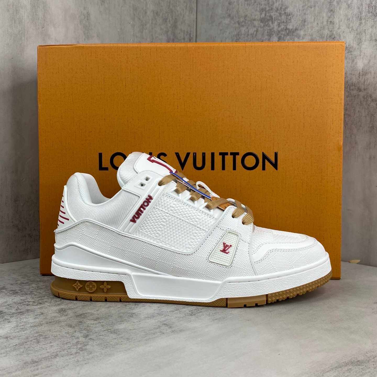  - EUR FASHION