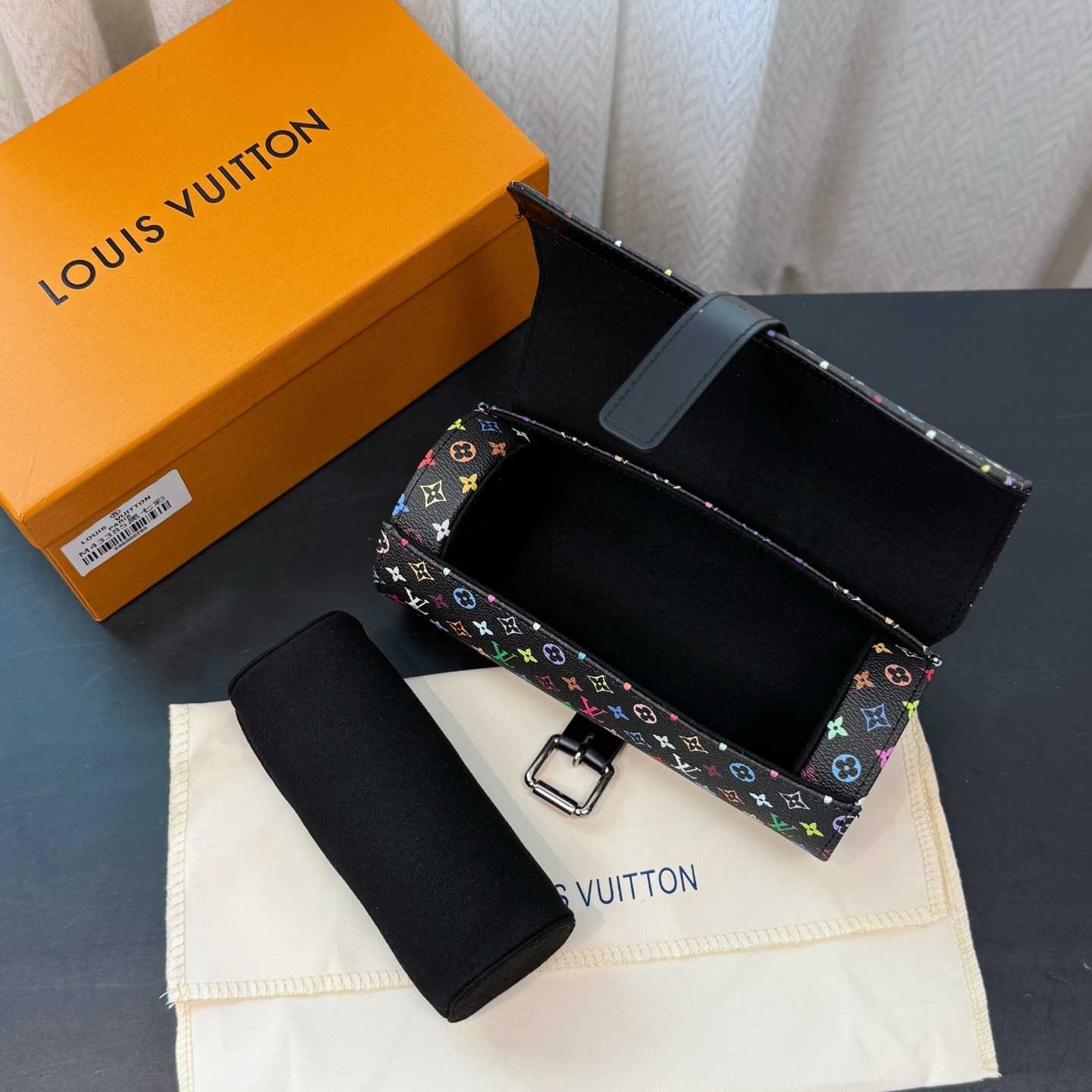 Louis Vuitton 3 Watch Case    - EUR FASHION