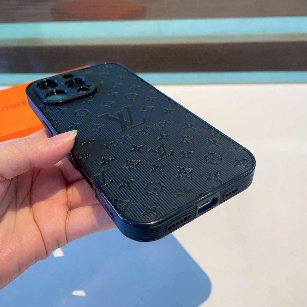 Louis Vuitton Phone Case  - EUR FASHION