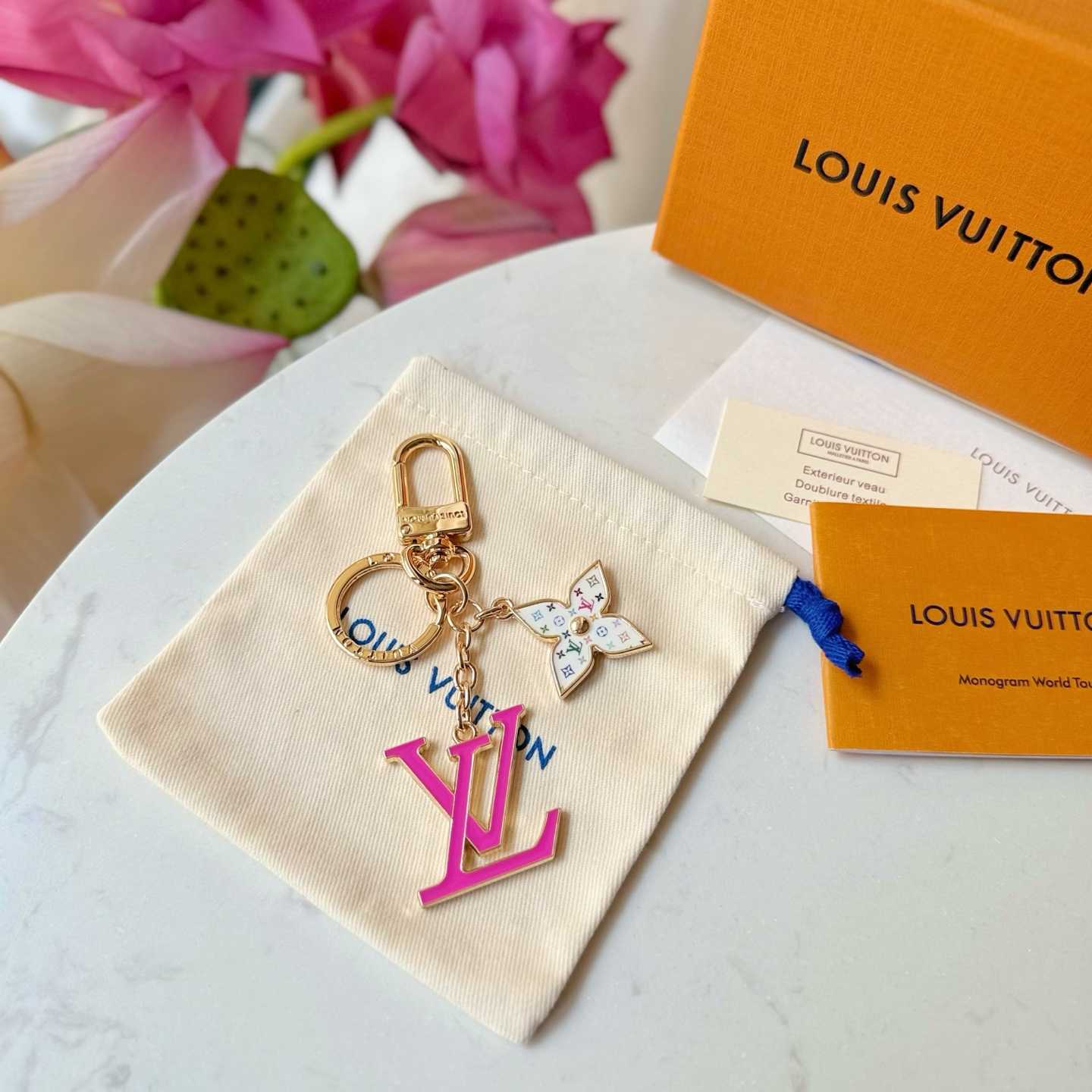 Louis Vuitton LV x TM LV Iconic Monogram Multicolor Key Holder   M02466 - EUR FASHION