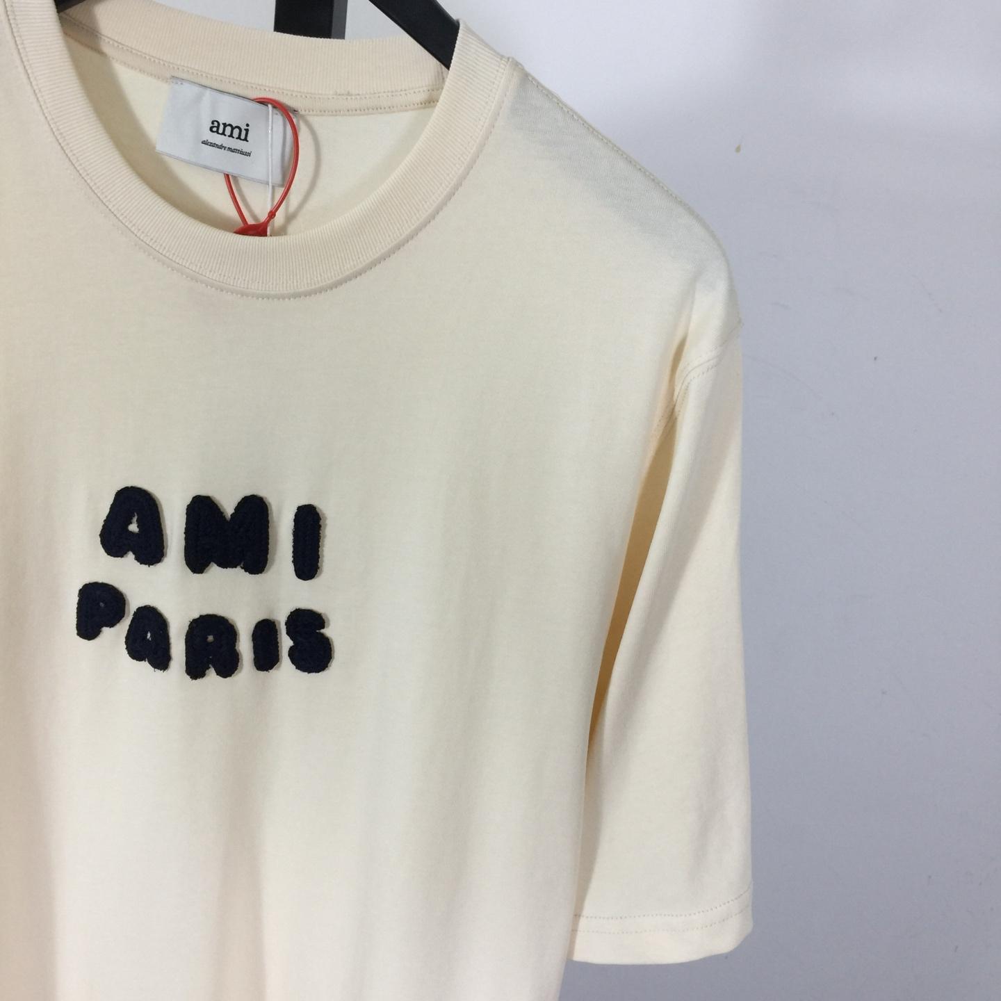 AMI Paris T-Shirt  - EUR FASHION