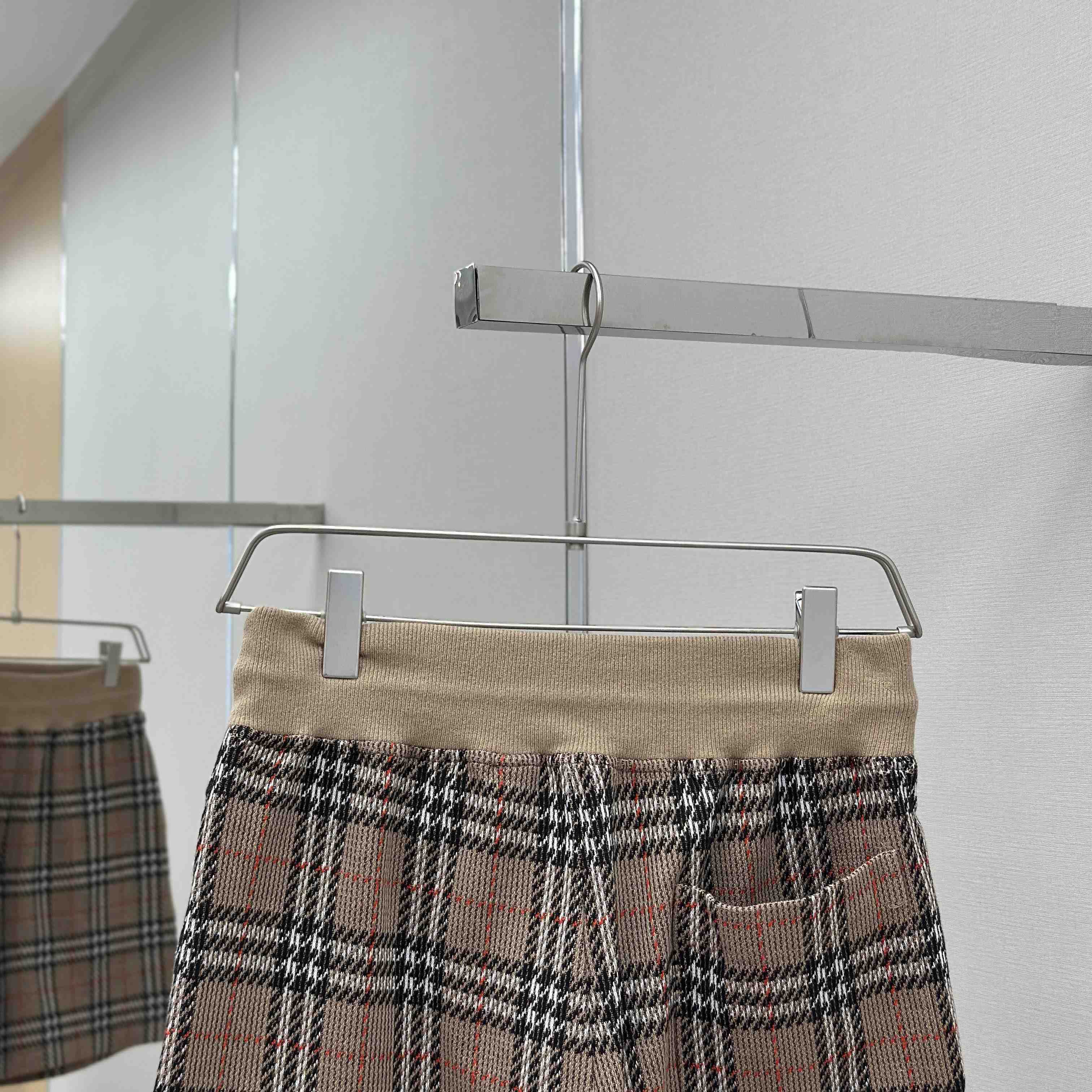 Burberry Check Cotton Blend Track Shorts - EUR FASHION