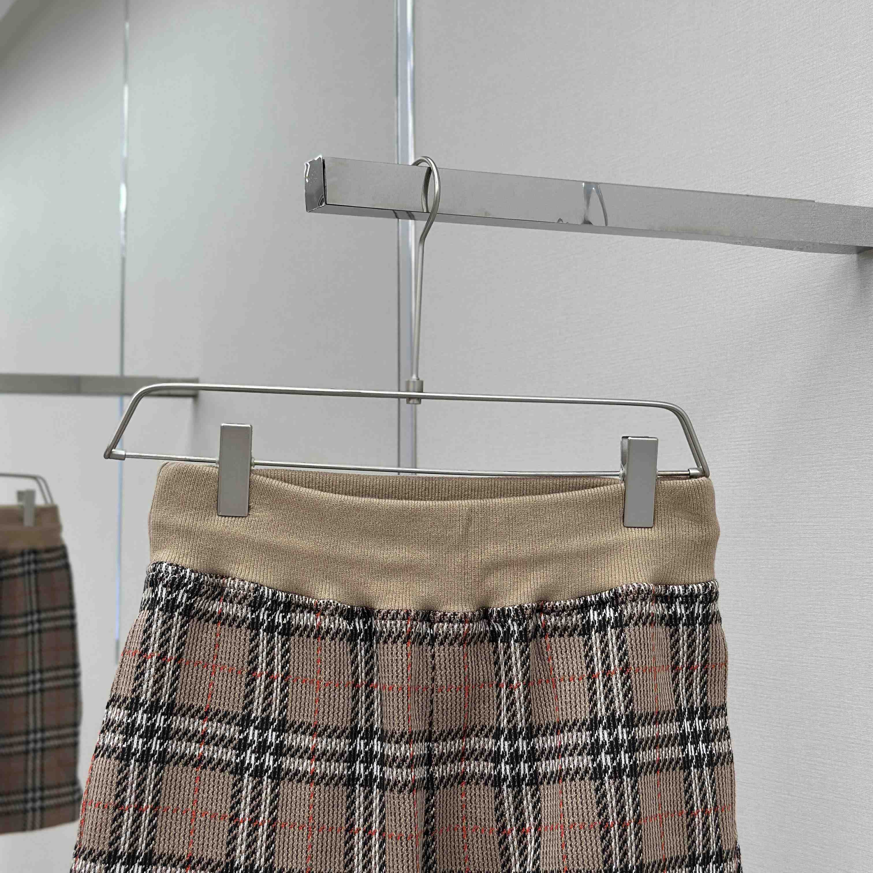 Burberry Check Cotton Blend Track Shorts - EUR FASHION
