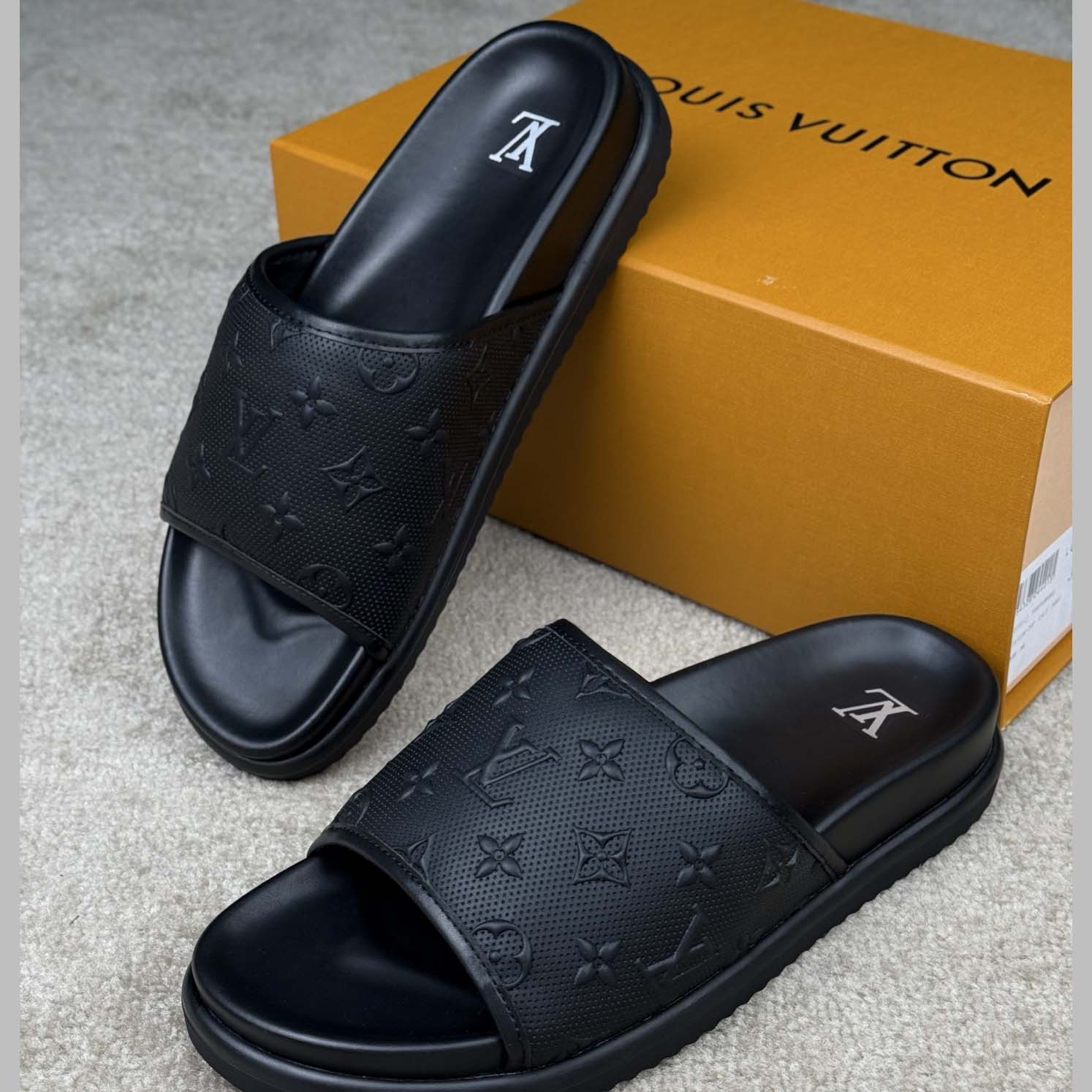 Louis Vuitton Miami Mule   1AHSNO - EUR FASHION