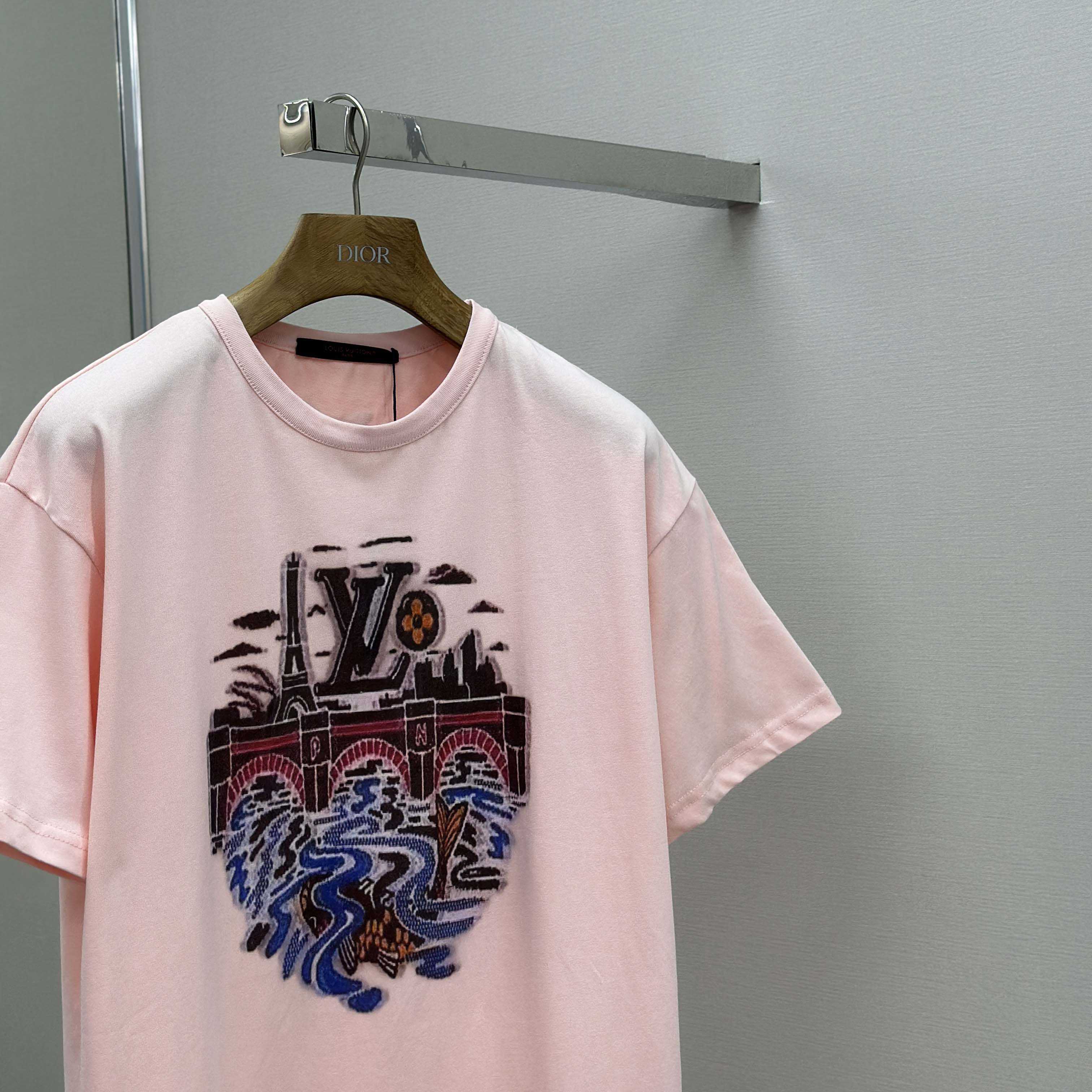 Louis Vuitton Graphic T-Shirt   1AIMMQ - EUR FASHION