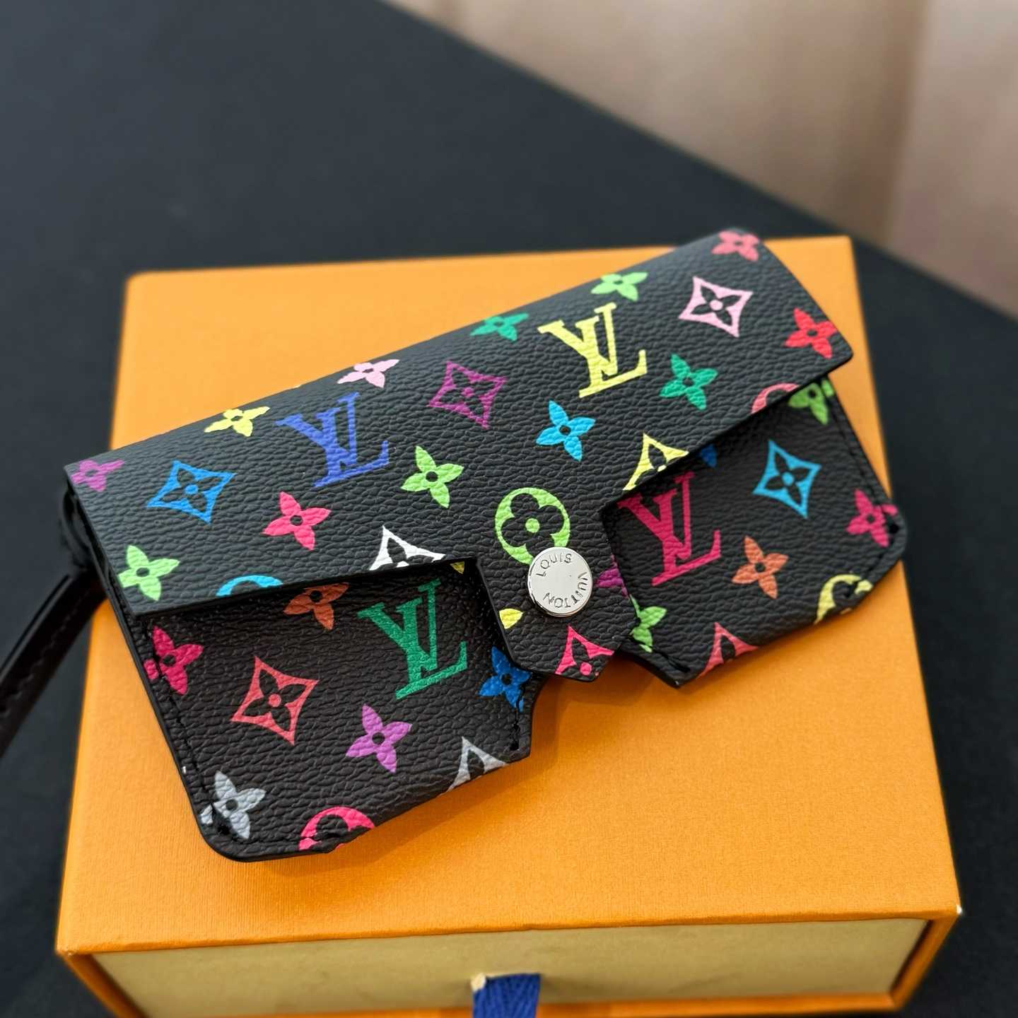 Louis Vuitton LV Glasses Holder    - EUR FASHION