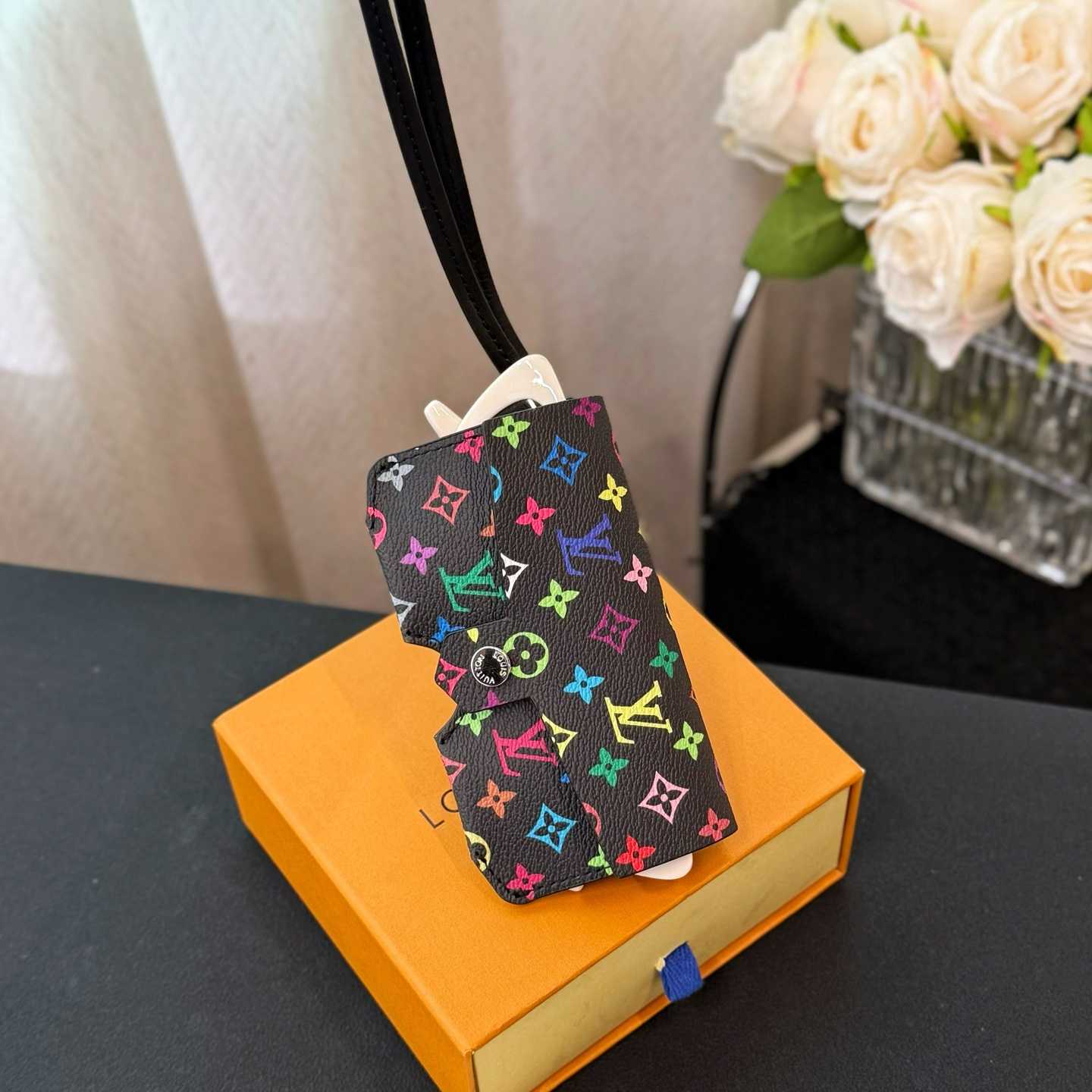 Louis Vuitton LV Glasses Holder    - EUR FASHION