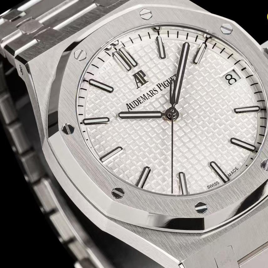 Audemars Piguet Royal Oak Self Winding Watch - 41mm 15500ST - EUR FASHION