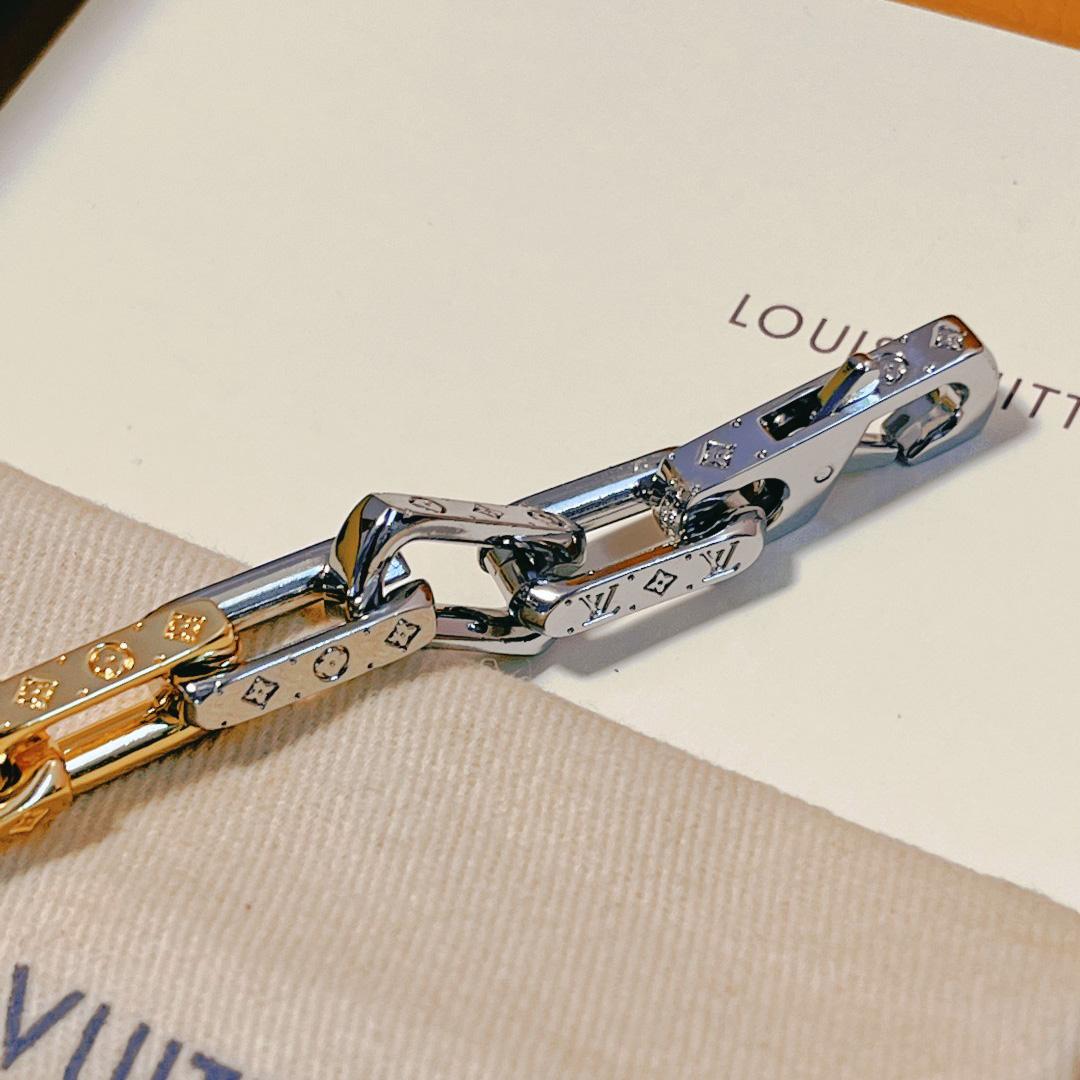 Louis Vuitton Monogram Necklace - EUR FASHION