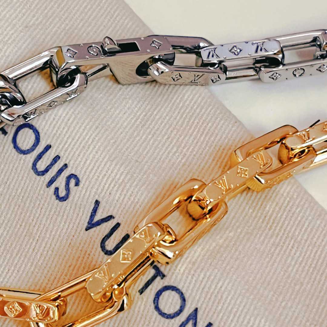 Louis Vuitton Monogram Necklace - EUR FASHION