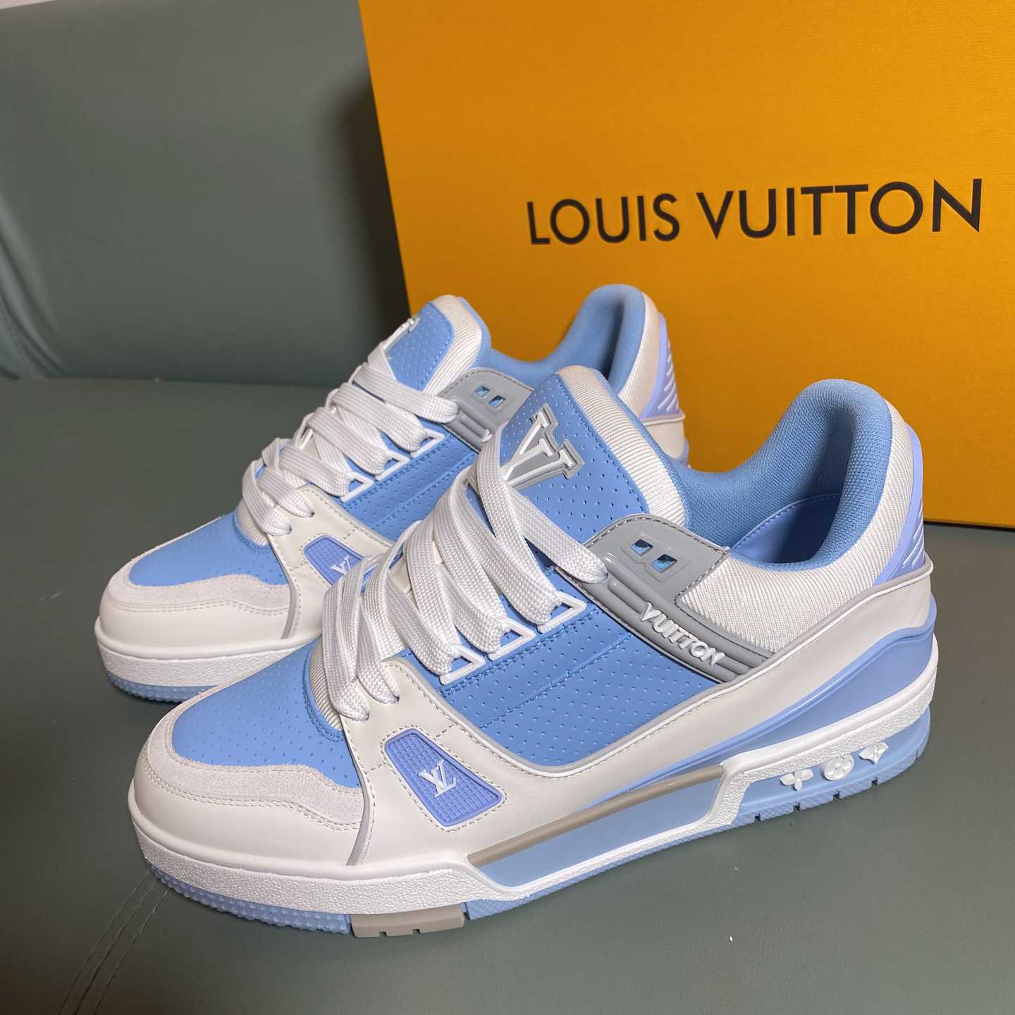 Louis Vuitton LV Trainer Sneaker      1AHTEI - EUR FASHION