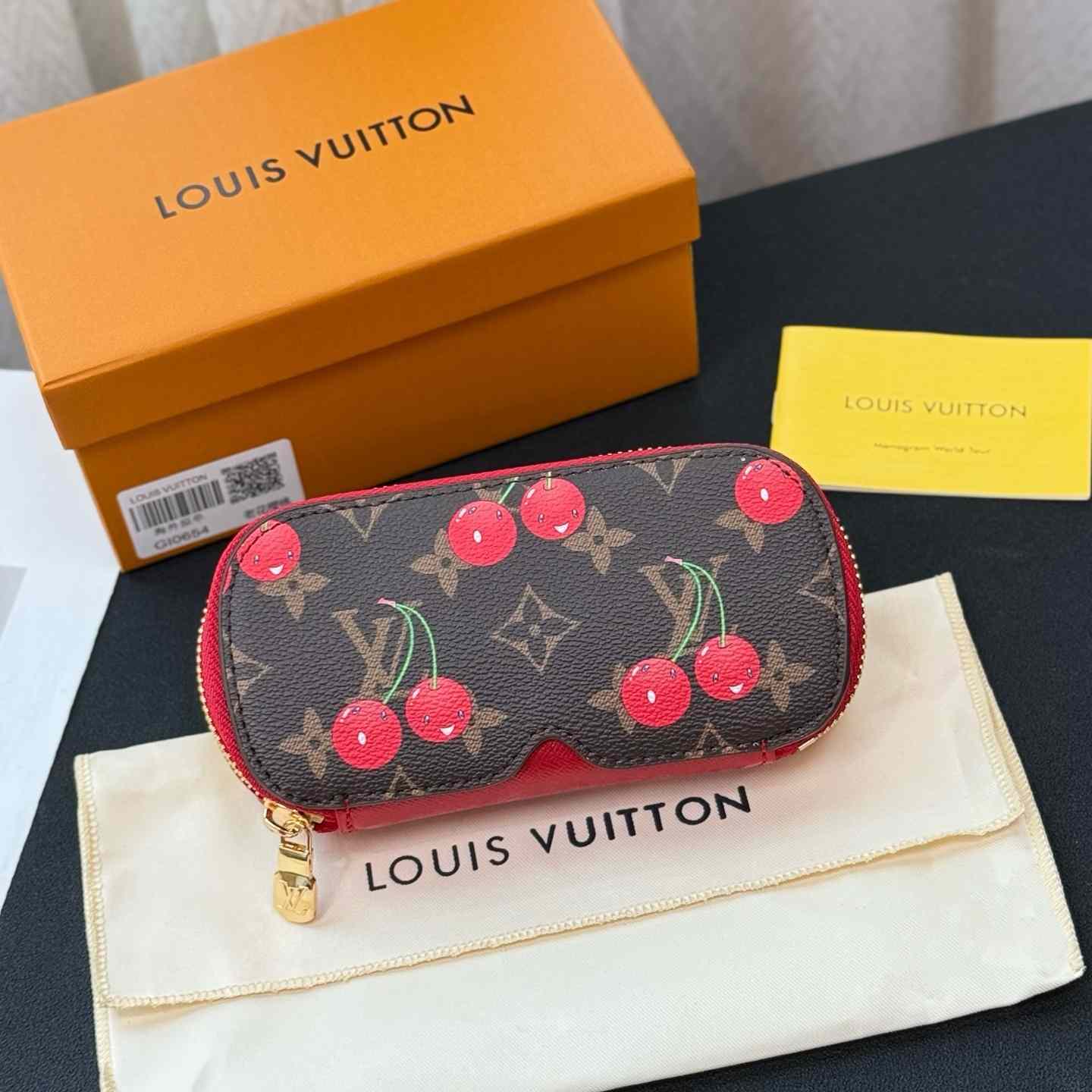  - EUR FASHION