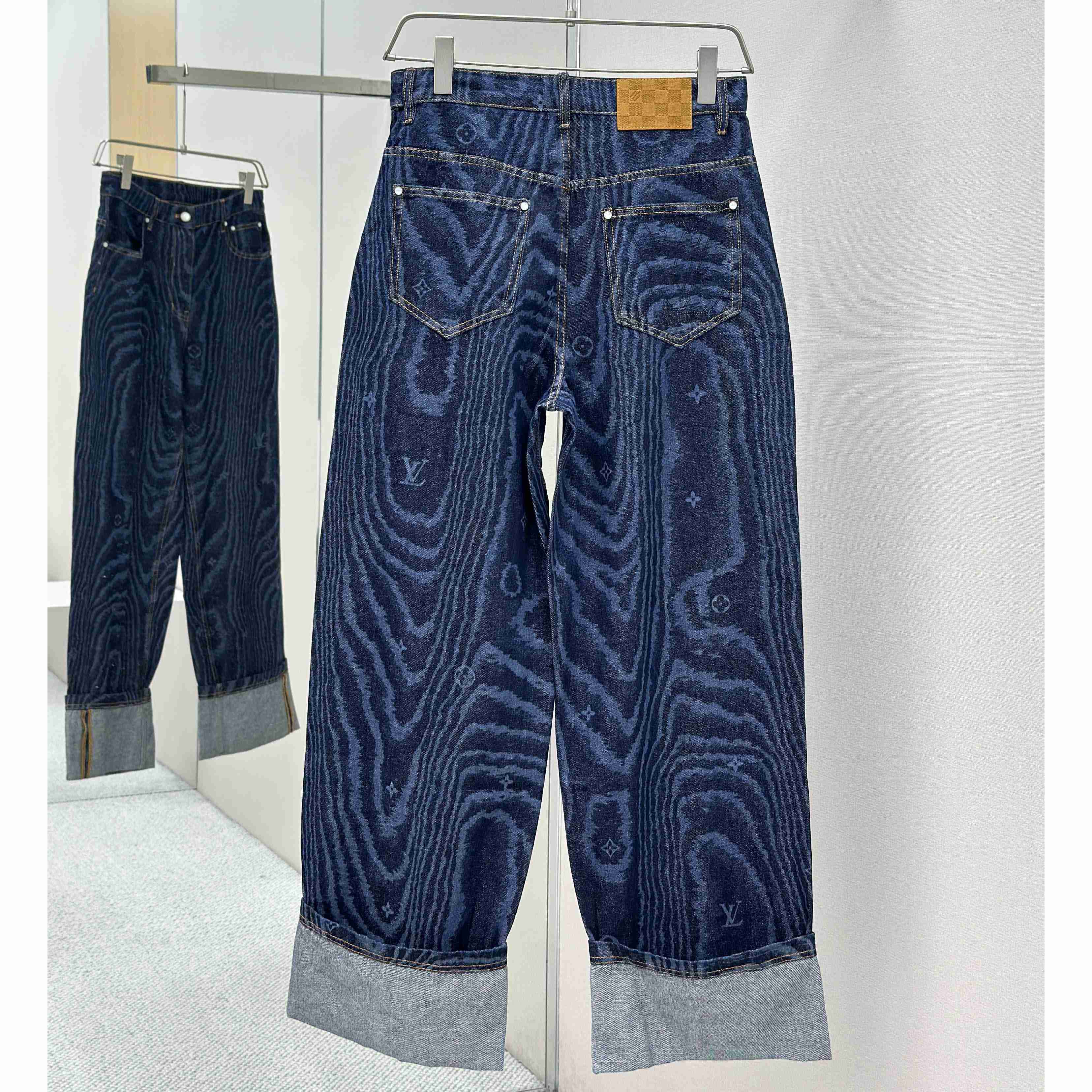Louis Vuitton Cuffed Denim Skate Pants   1AHVBG - EUR FASHION