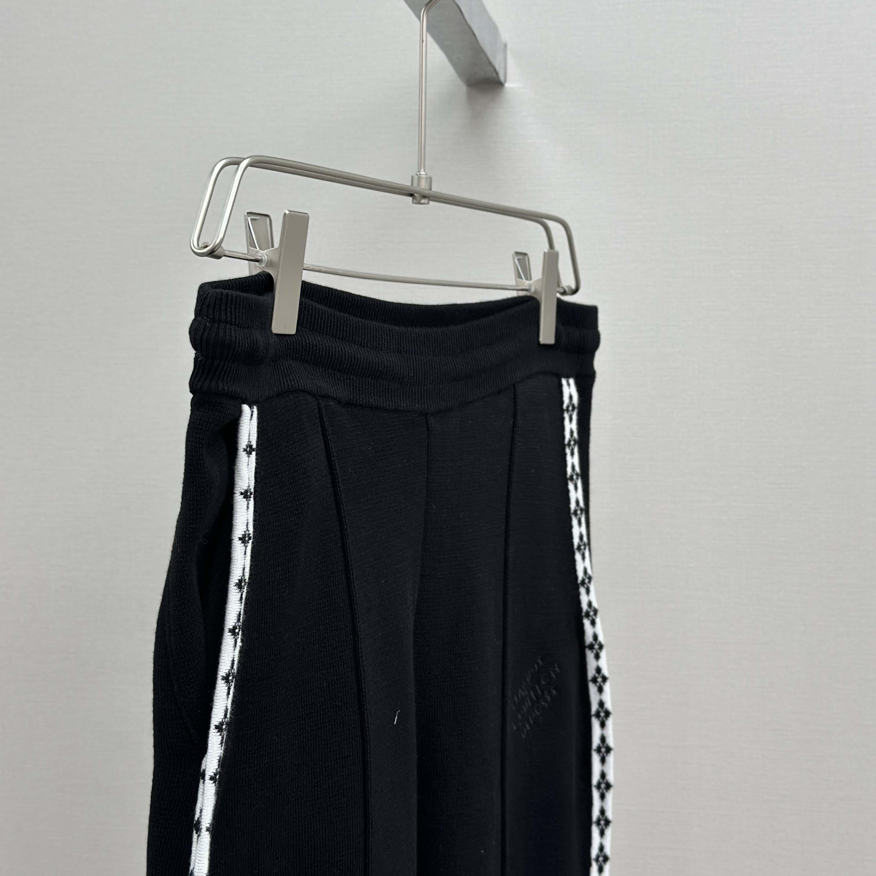 Louis Vuitton Preppy Knitted Wool Trousers   1AGTLU - EUR FASHION