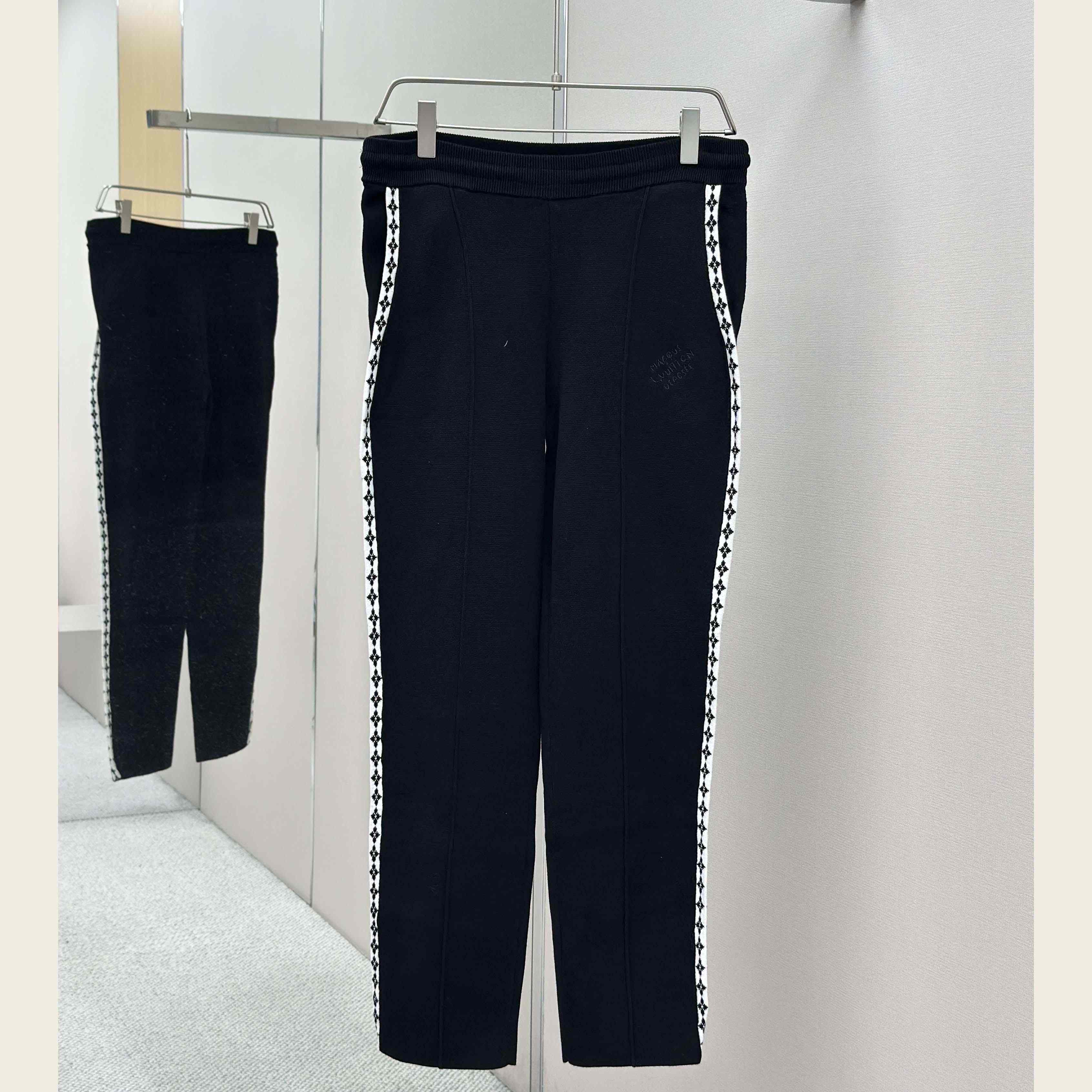  - EUR FASHION