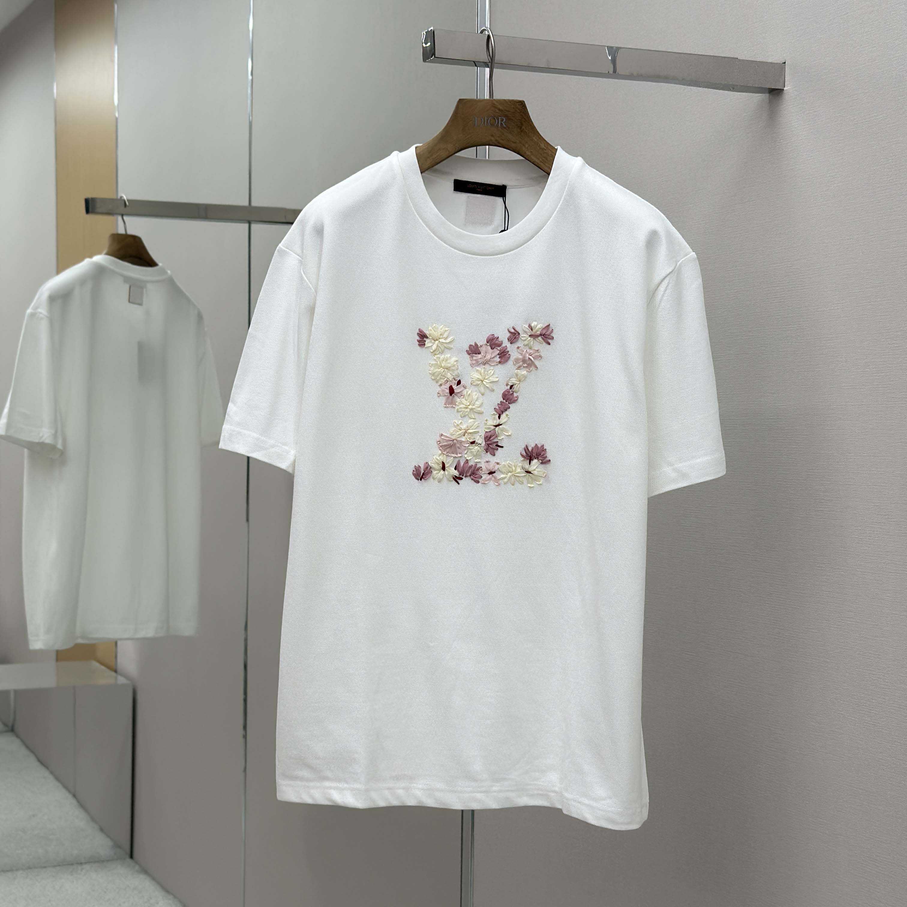 Louis Vuitton Embroidered T-Shirt   1AIMKH - EUR FASHION
