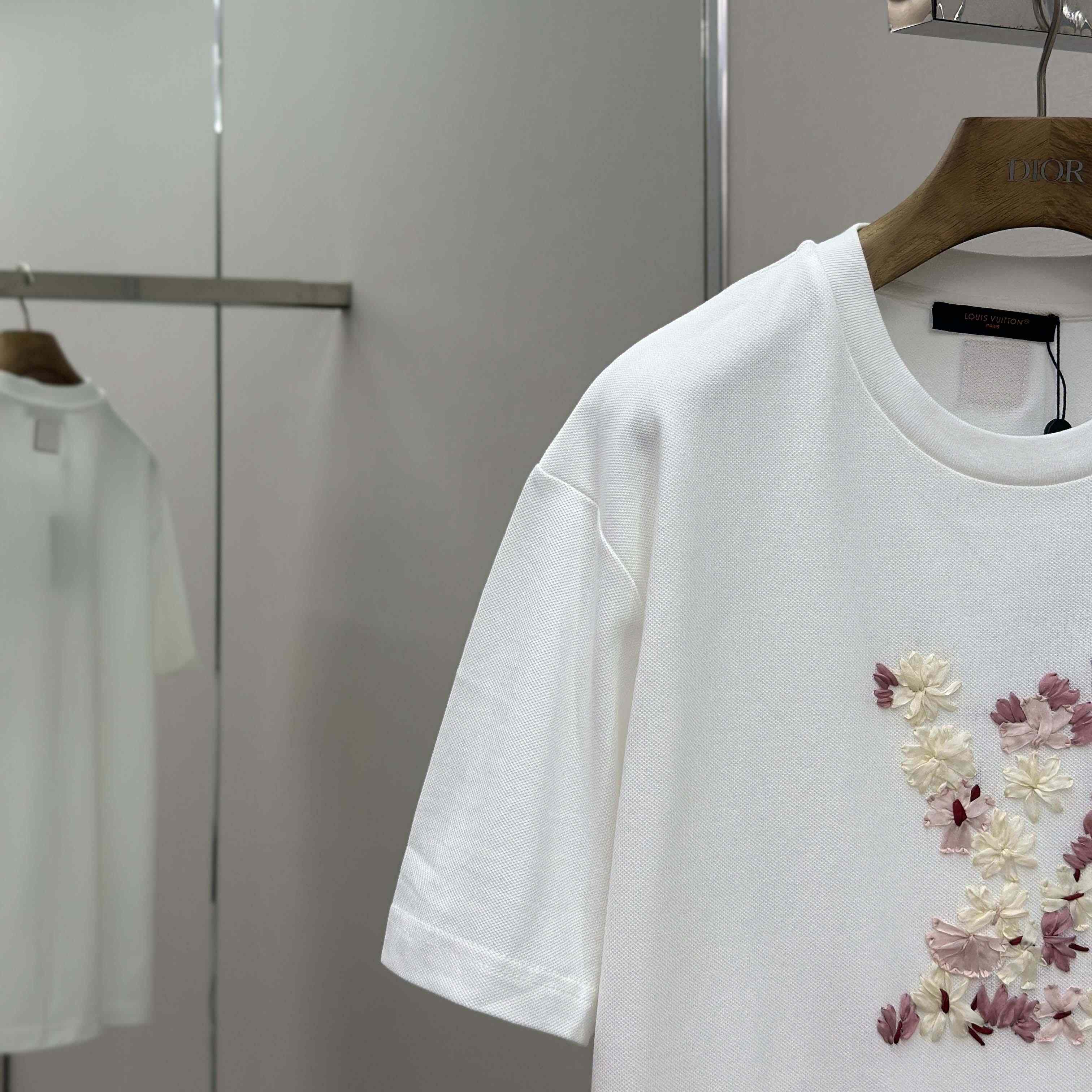 Louis Vuitton Embroidered T-Shirt   1AIMKH - EUR FASHION