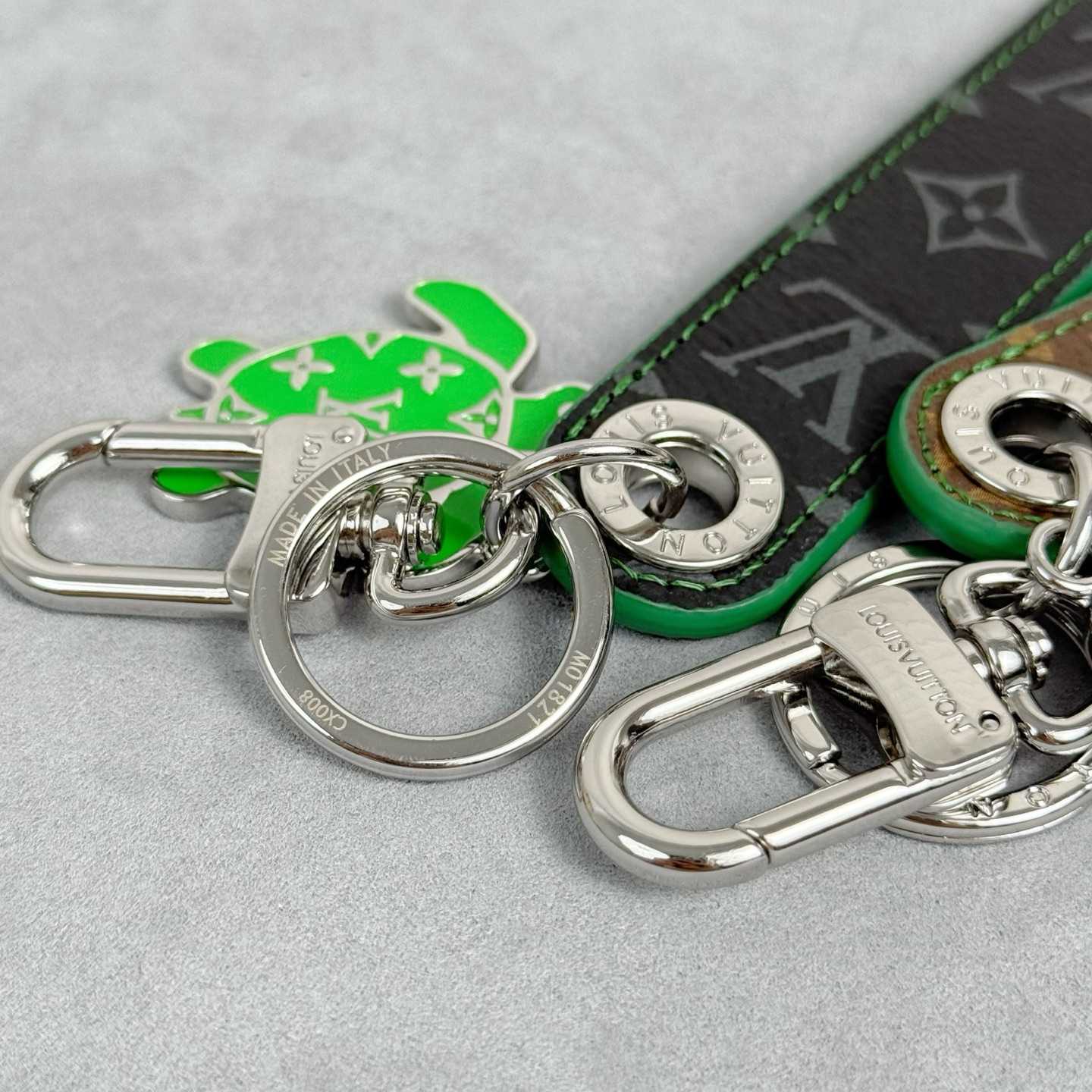 Louis Vuitton Dragonne Tab Key Holder and Bag Charm   M02564 - EUR FASHION