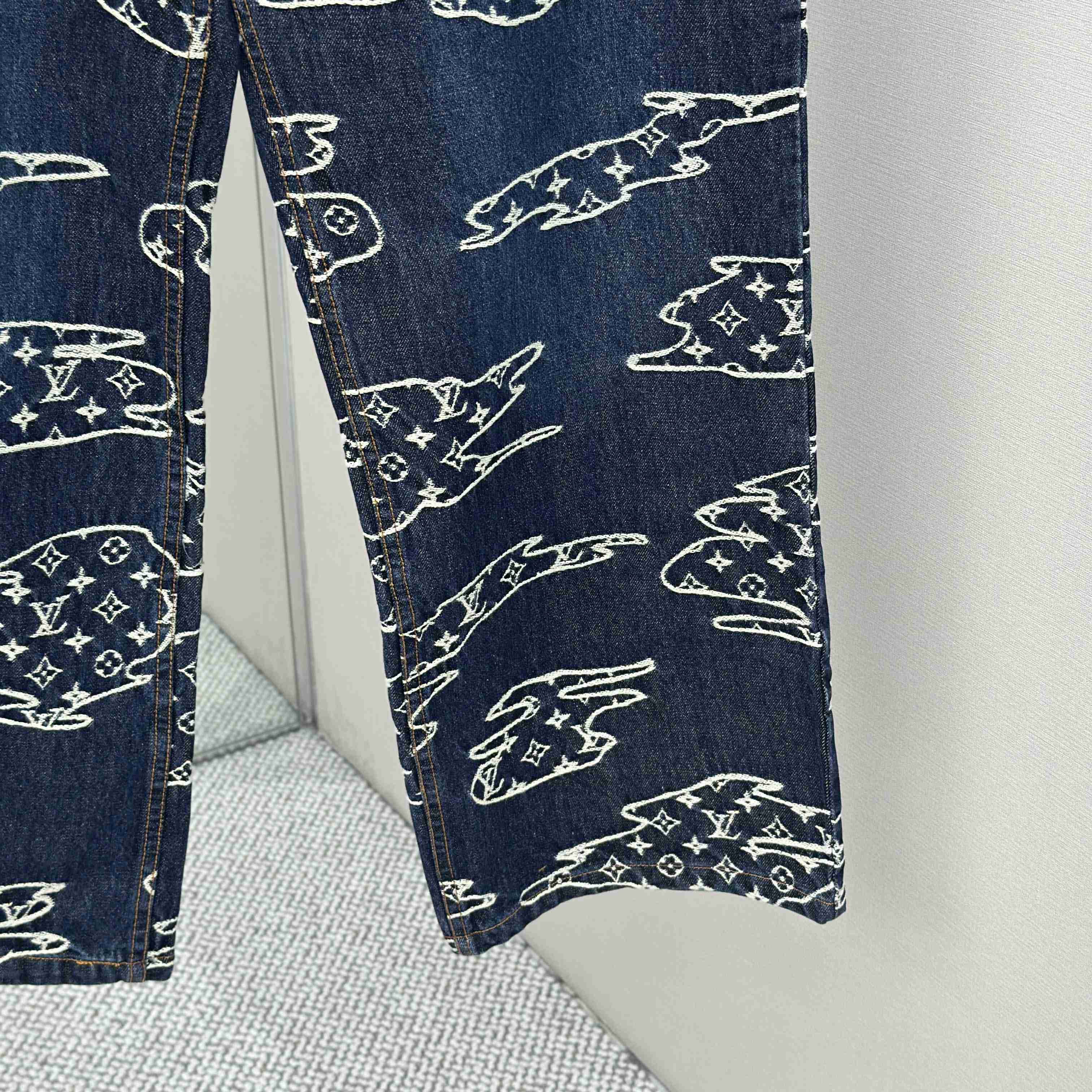 Louis Vuitton Monogram Denim Skate Pants   1AILUV - EUR FASHION