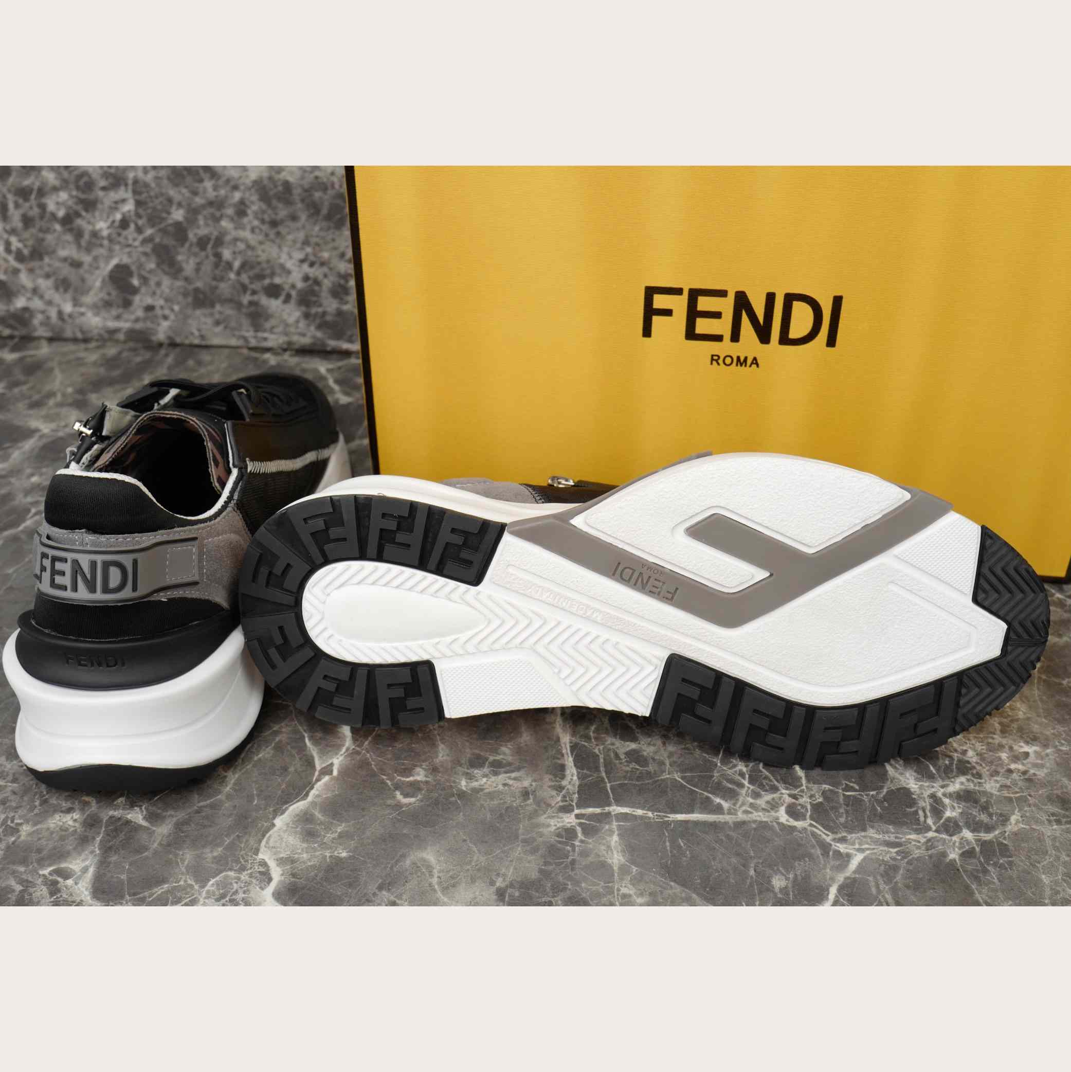 Fendi Flow Sneakers  - EUR FASHION