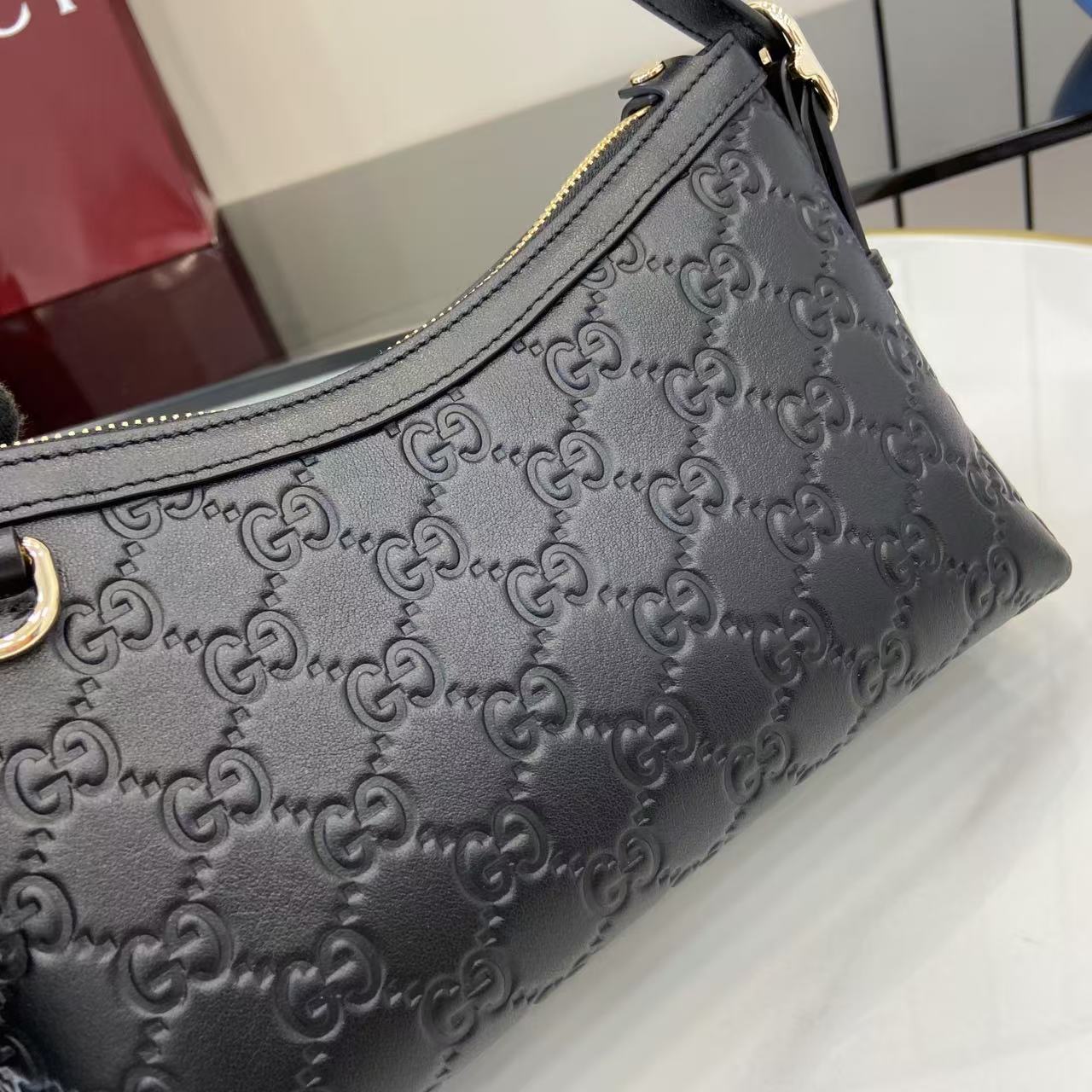 Gucci GG Emblem Small Shoulder Bag - EUR FASHION