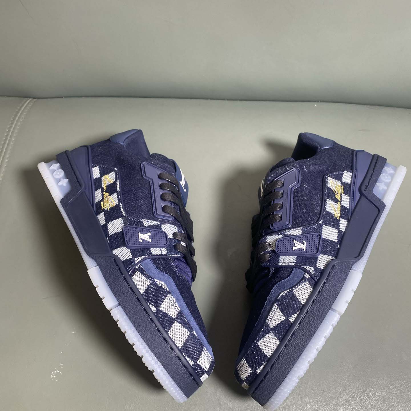 Louis Vuitton LV Trainer Sneaker  1AIKS9 - EUR FASHION