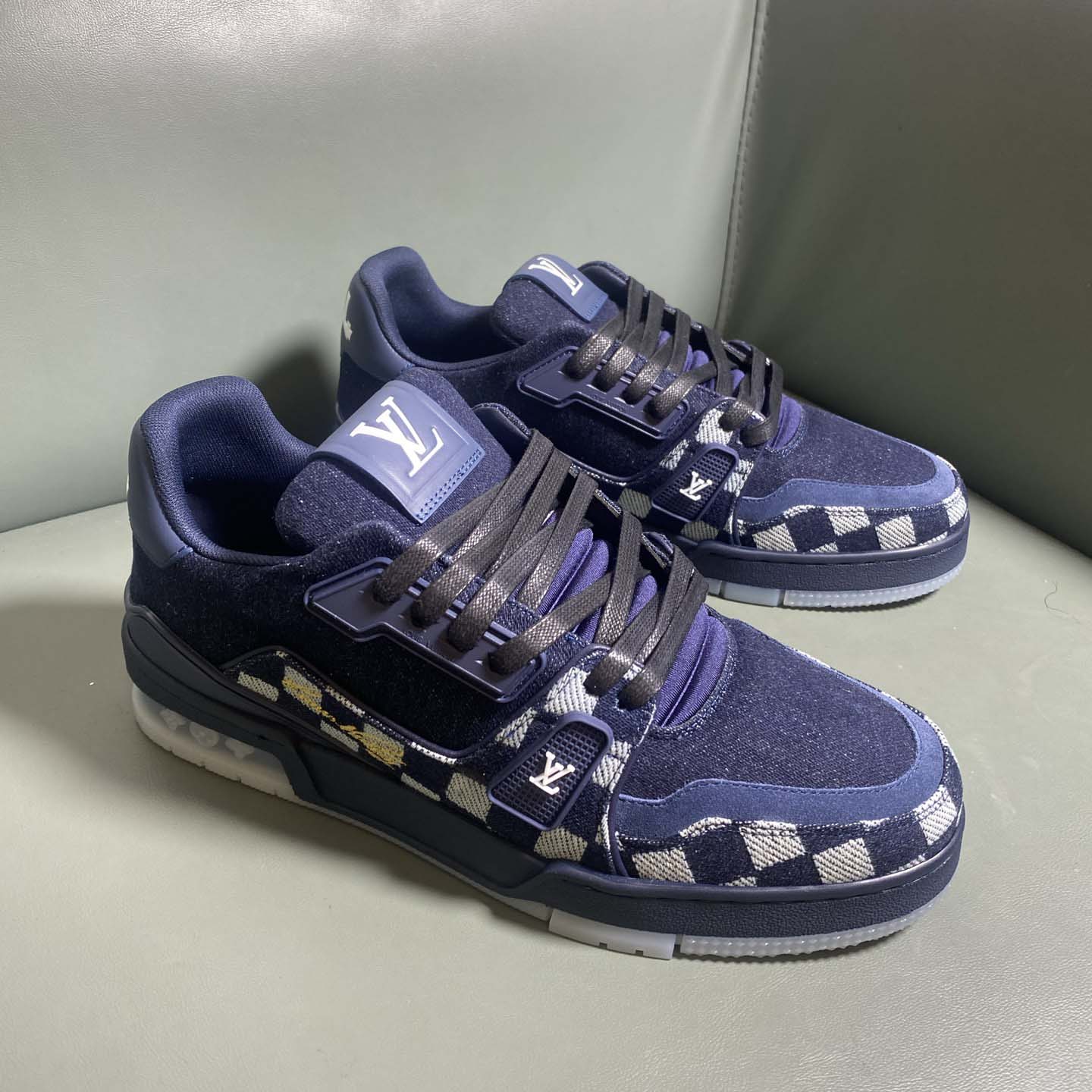 Louis Vuitton LV Trainer Sneaker  1AIKS9 - EUR FASHION