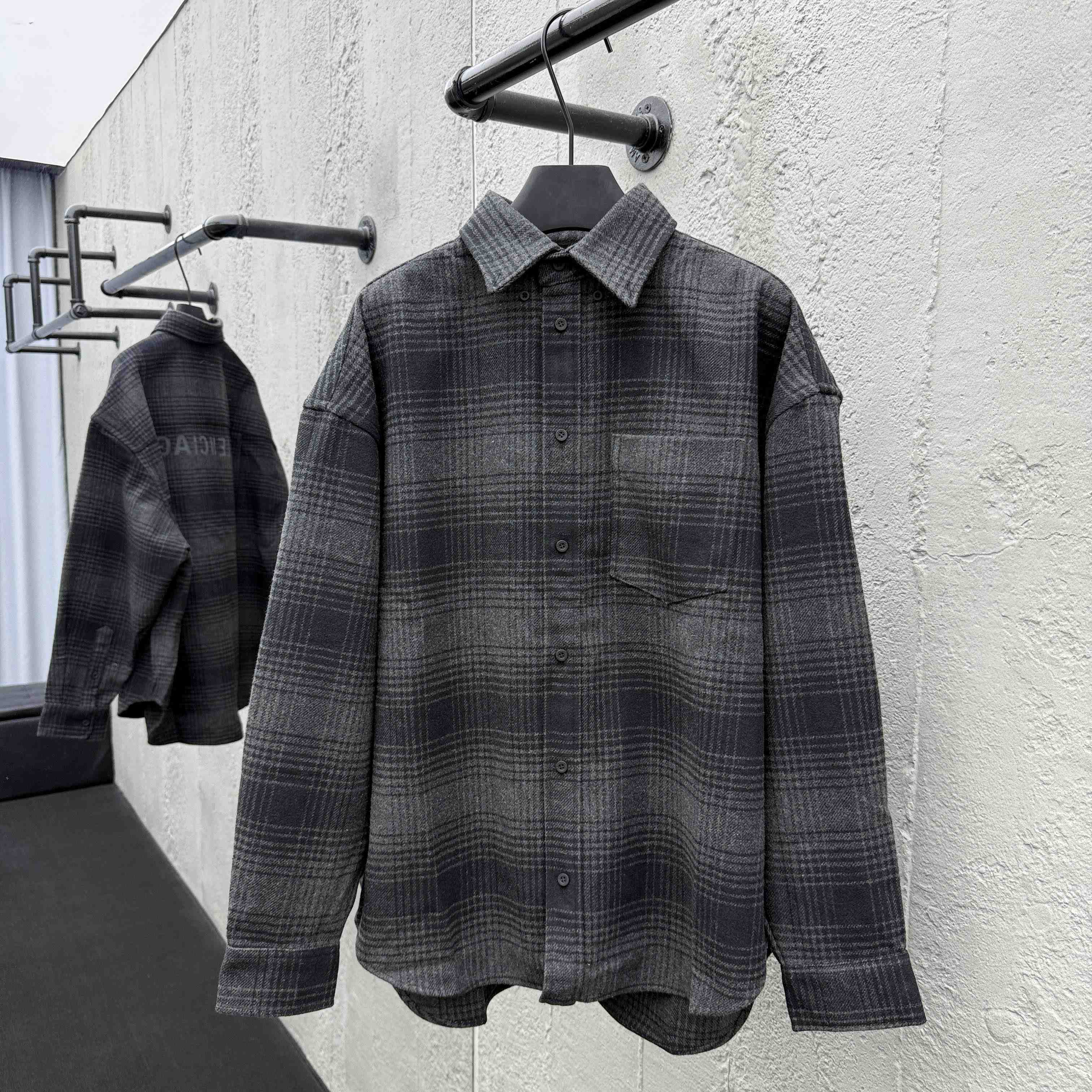  - EUR FASHION
