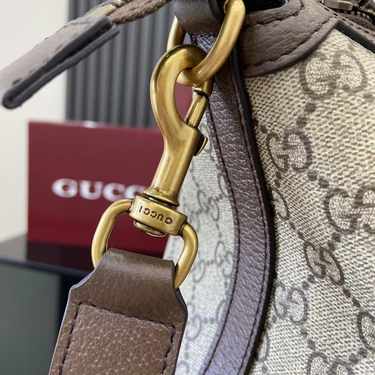 Gucci Savoy Medium Duffle Bag - EUR FASHION