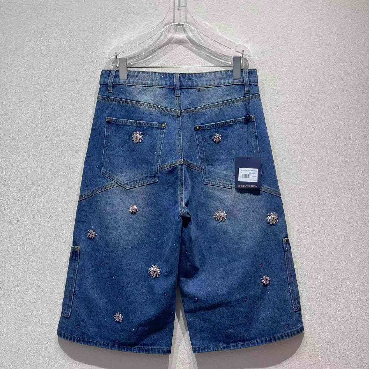 Louis Vuitton Embroidered Denim Workwear Shorts   1AILTW - EUR FASHION