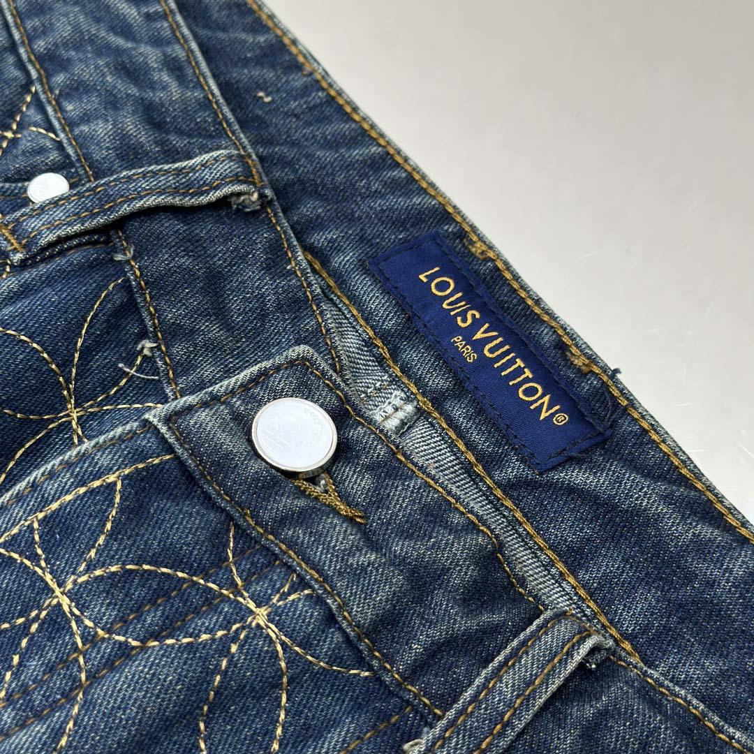 Louis Vuitton Embroidered Workwear Shorts   1AILVC - EUR FASHION