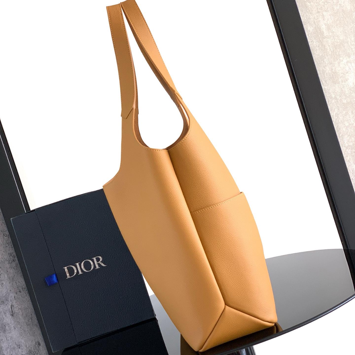 Dior Privé Tote Bag  - EUR FASHION
