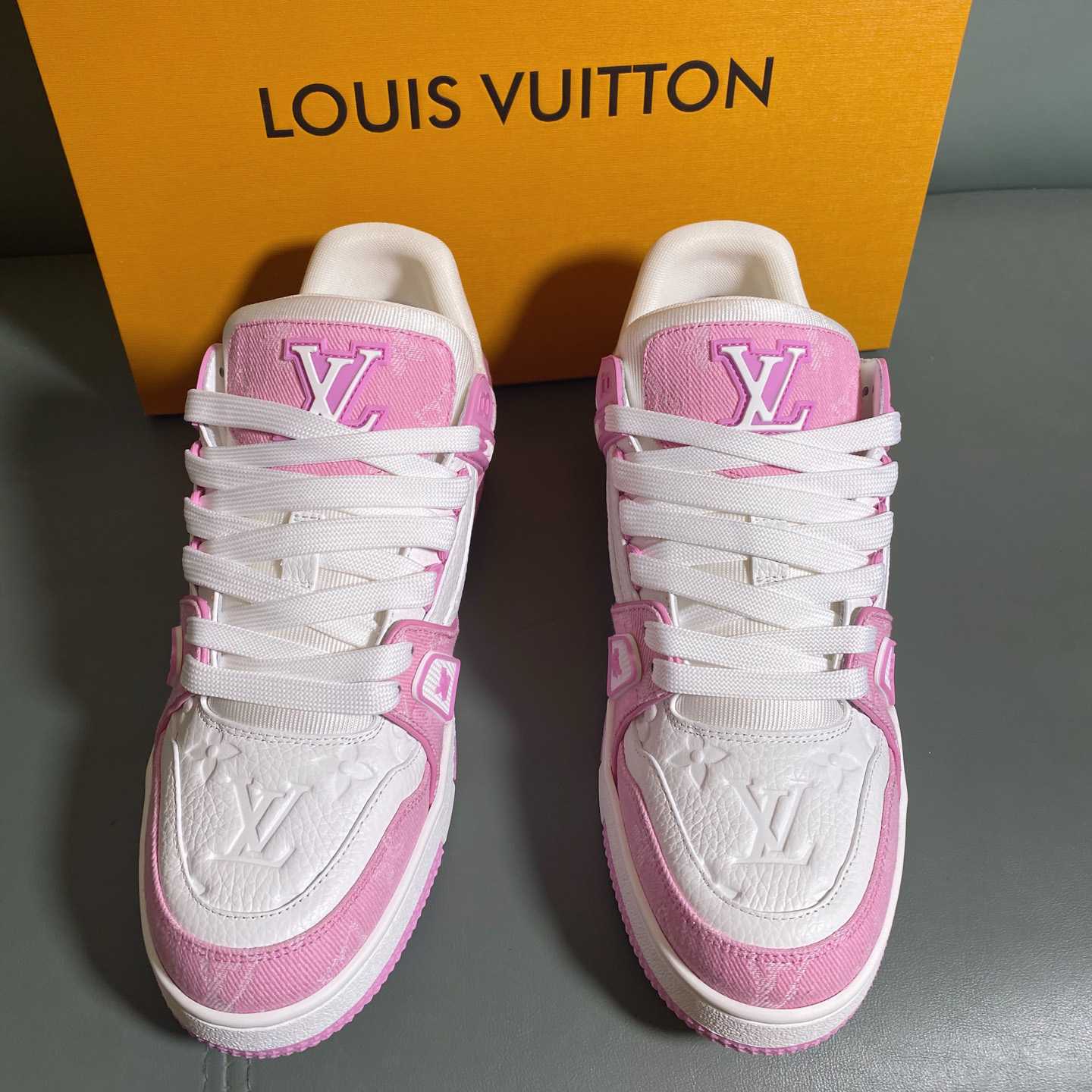 Louis Vuitton LV Trainer Sneaker      1AIKOM - EUR FASHION