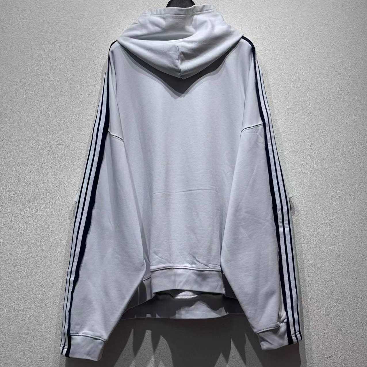 Balenciaga Unity Sports Bal Large Hoodie In Dirty White And Black Dry Fleece - EUR FASHION