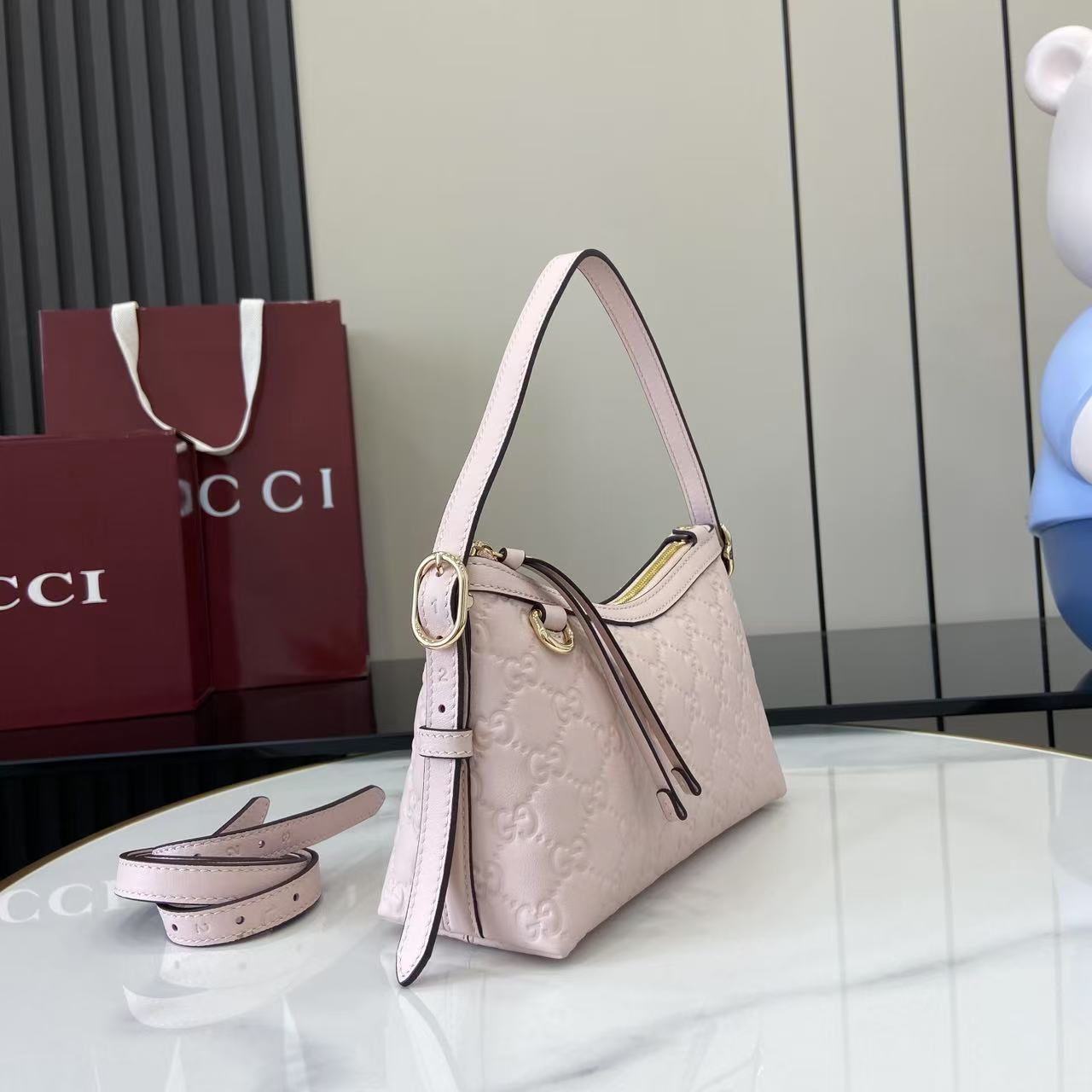Gucci GG Emblem Small Shoulder Bag - EUR FASHION