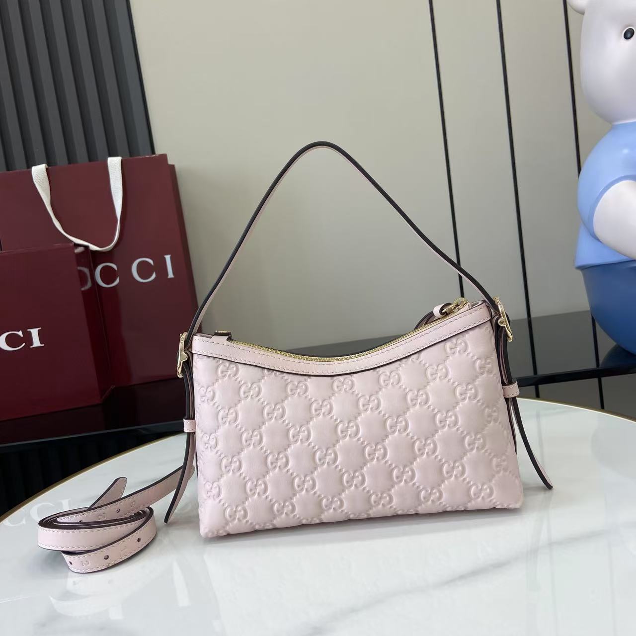 Gucci GG Emblem Small Shoulder Bag - EUR FASHION