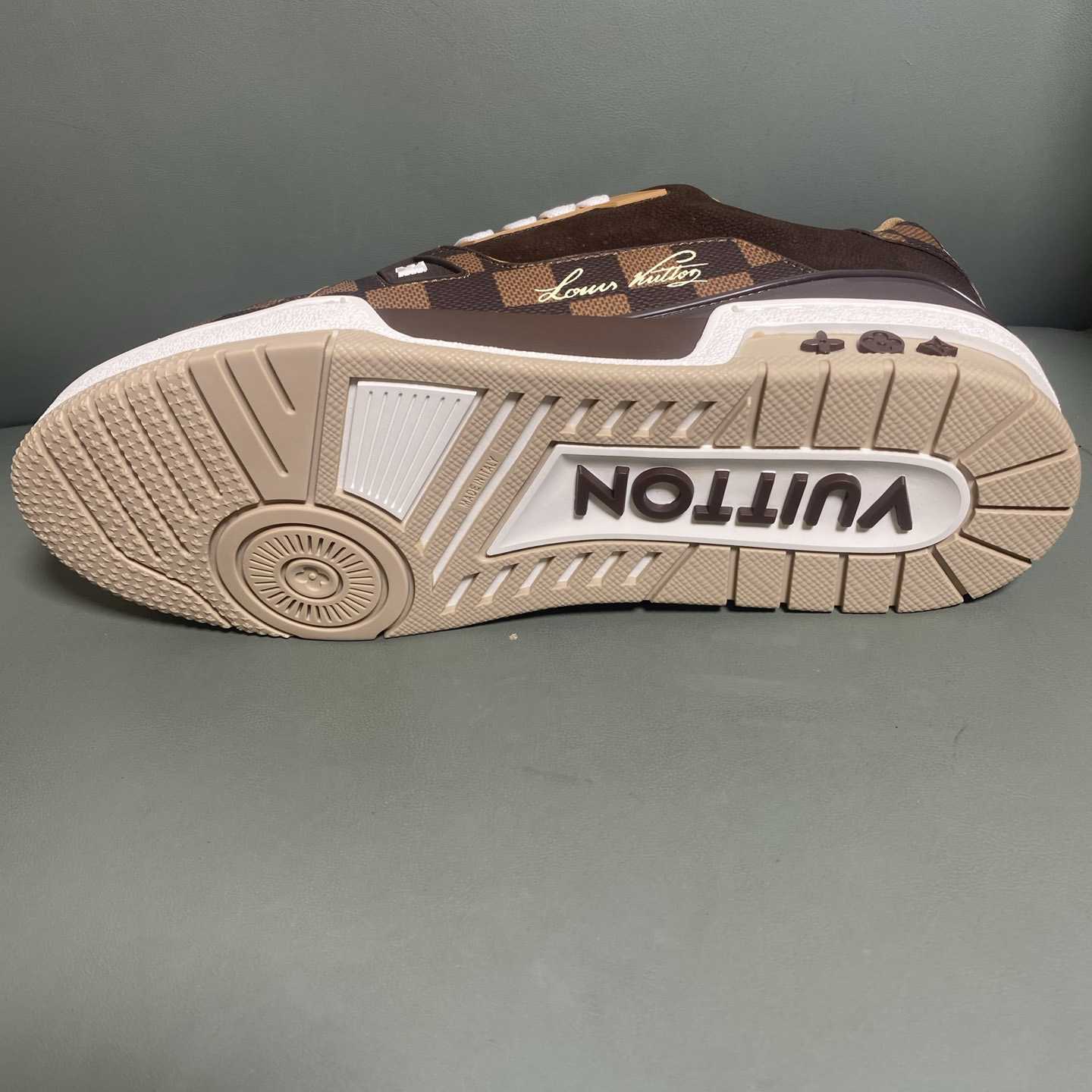 Louis Vuitton LV Trainer Sneaker     1AIN14 - EUR FASHION