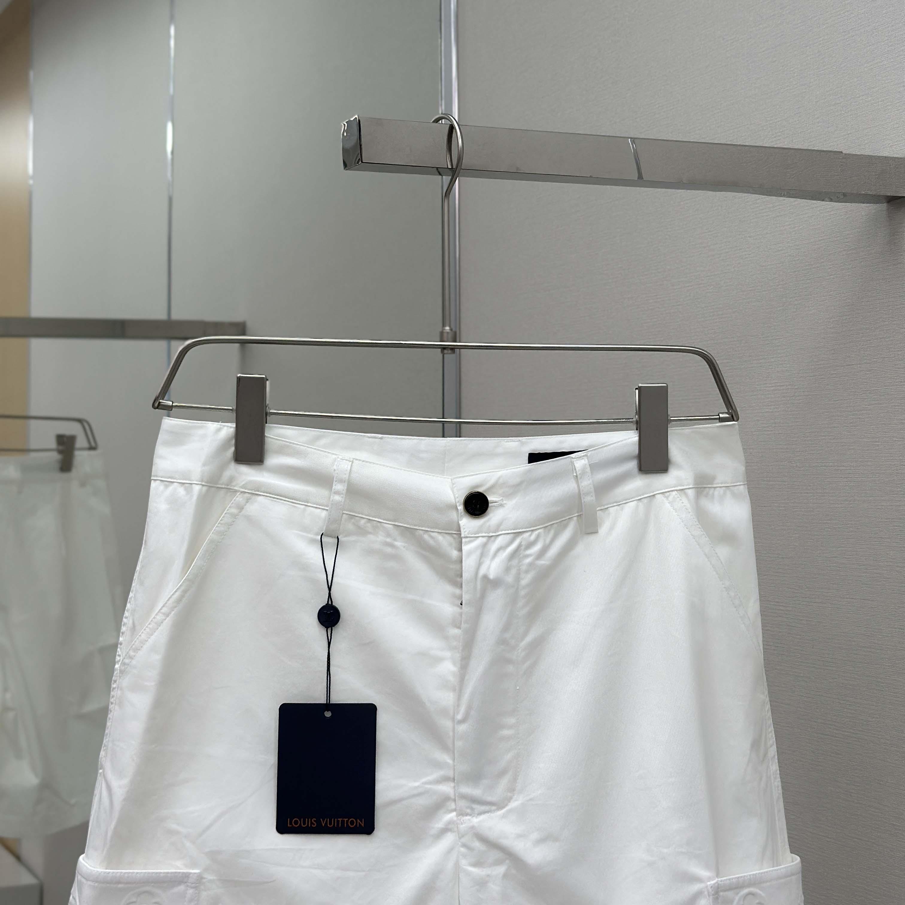 Louis Vuitton Monogram Pocket Cargo Shorts   - EUR FASHION