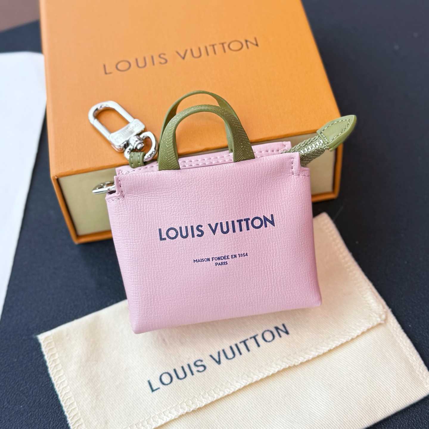  - EUR FASHION