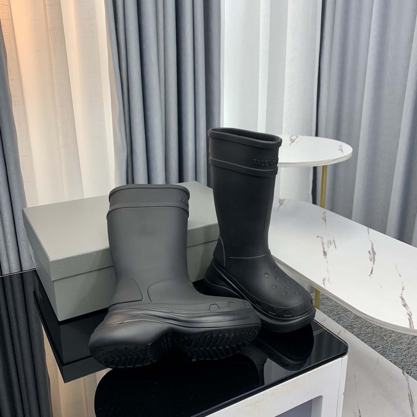 Balenciaga Crocs™ Boot In Black Rubber - EUR FASHION